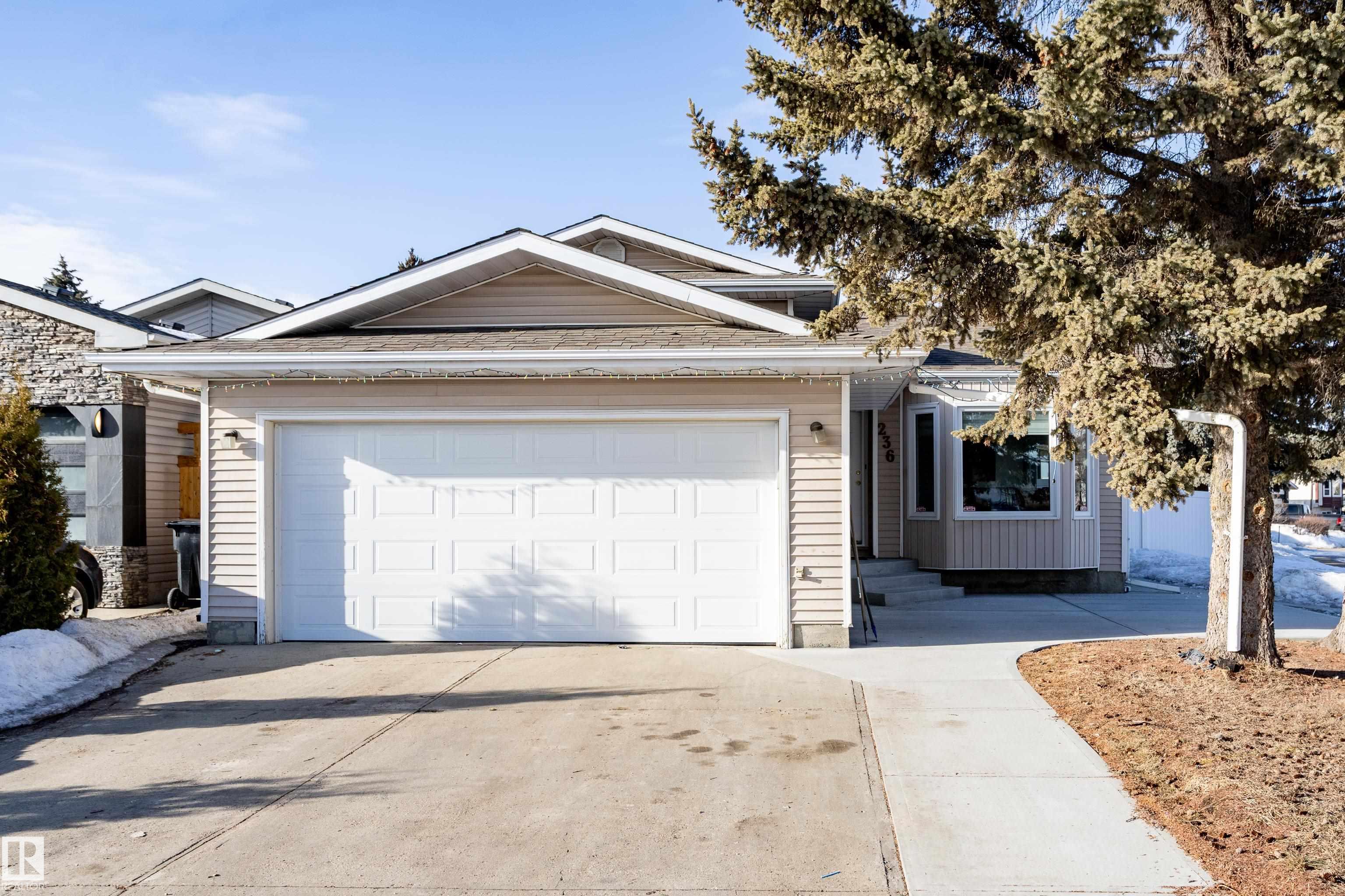 Photo 41 at 236 Lago Lindo Crescent NW, Lago Lindo, Edmonton