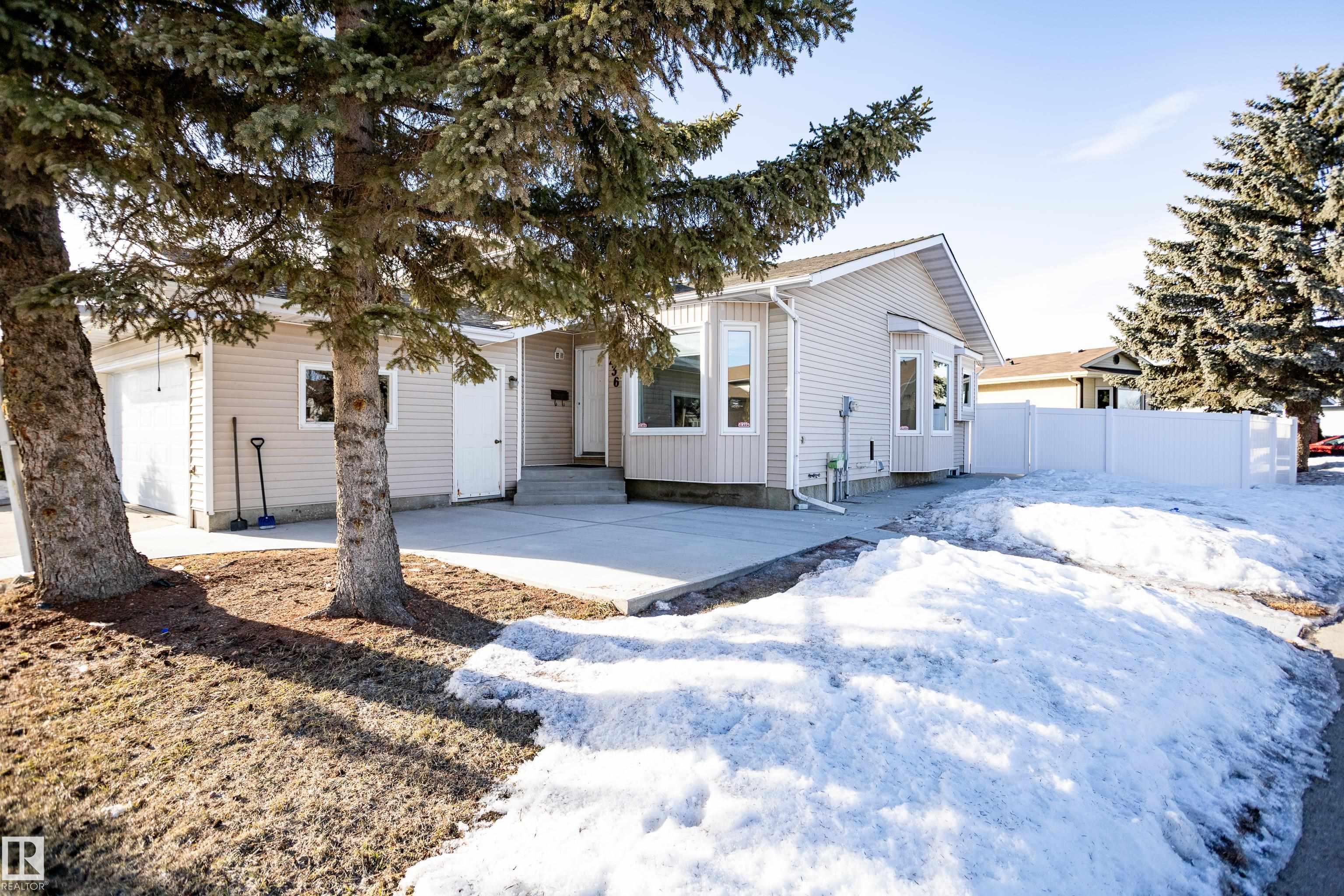Photo 43 at 236 Lago Lindo Crescent NW, Lago Lindo, Edmonton