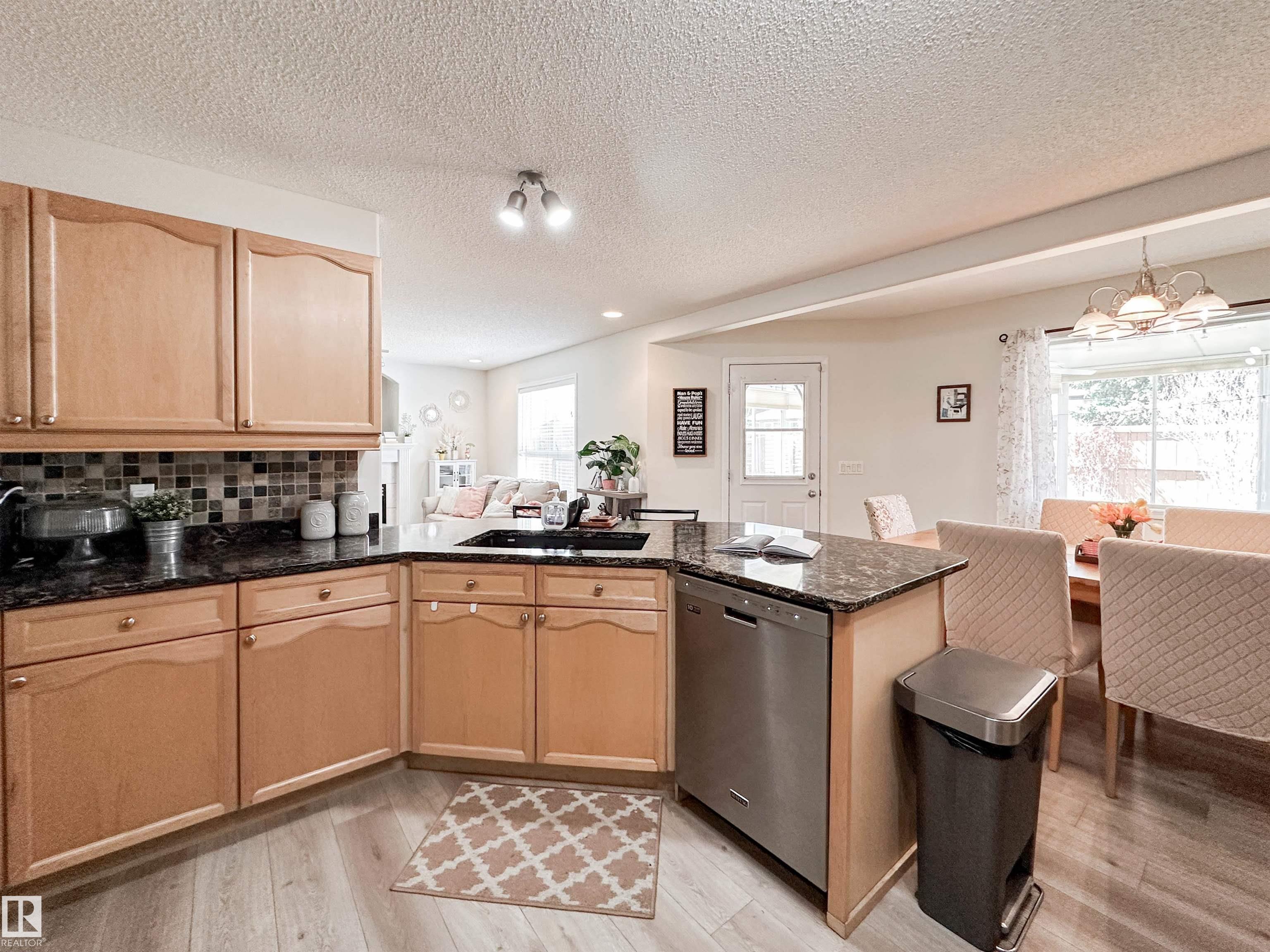 Photo 18 at 6 Norfolk Close, North Ridge, St. Albert