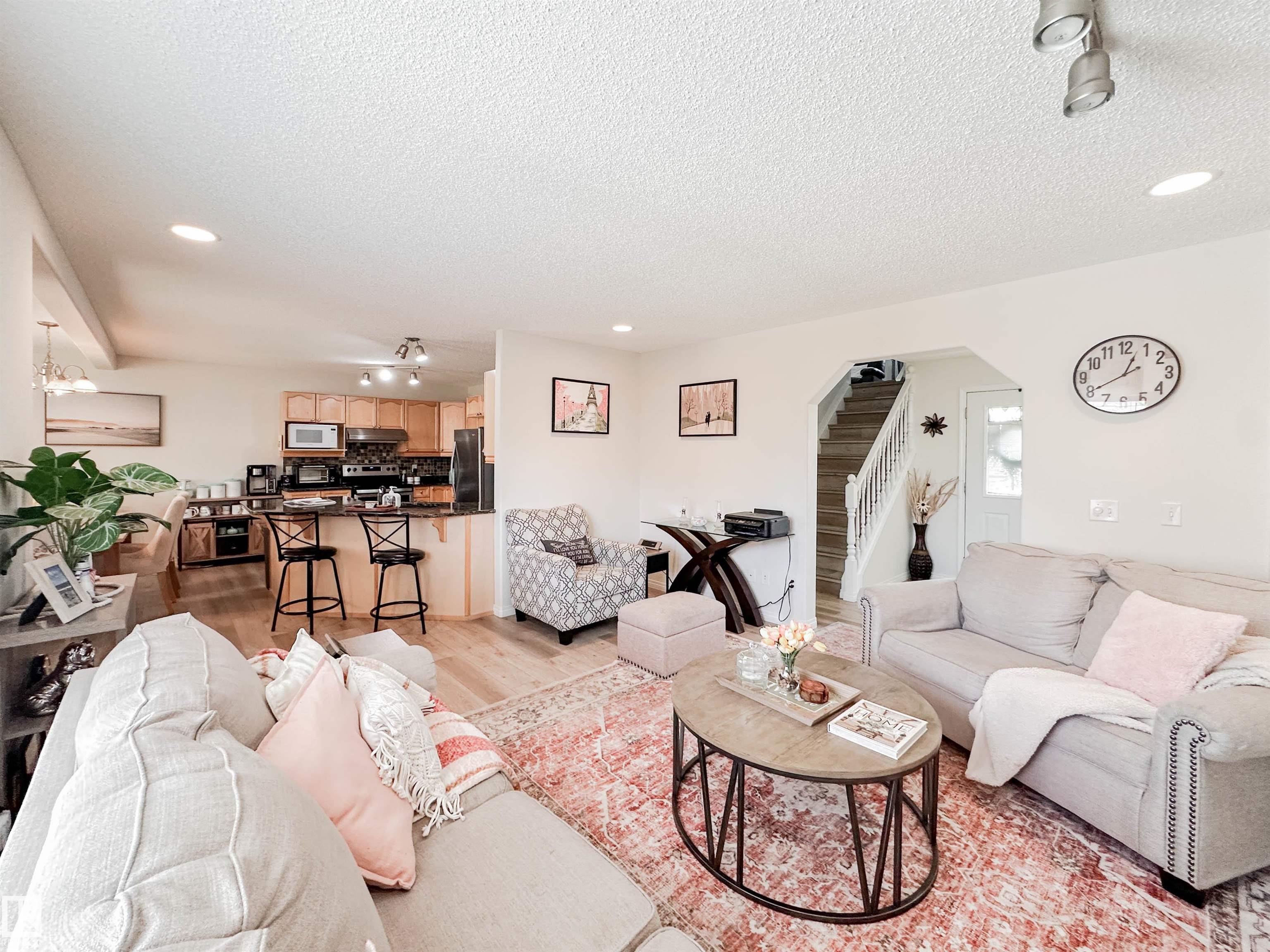Photo 9 at 6 Norfolk Close, North Ridge, St. Albert