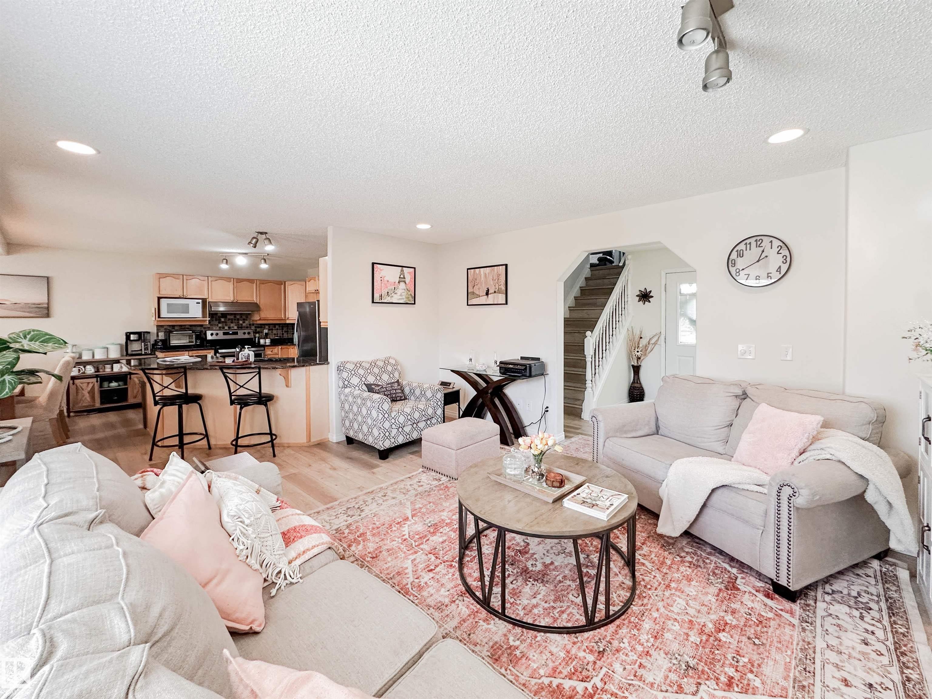 Photo 10 at 6 Norfolk Close, North Ridge, St. Albert