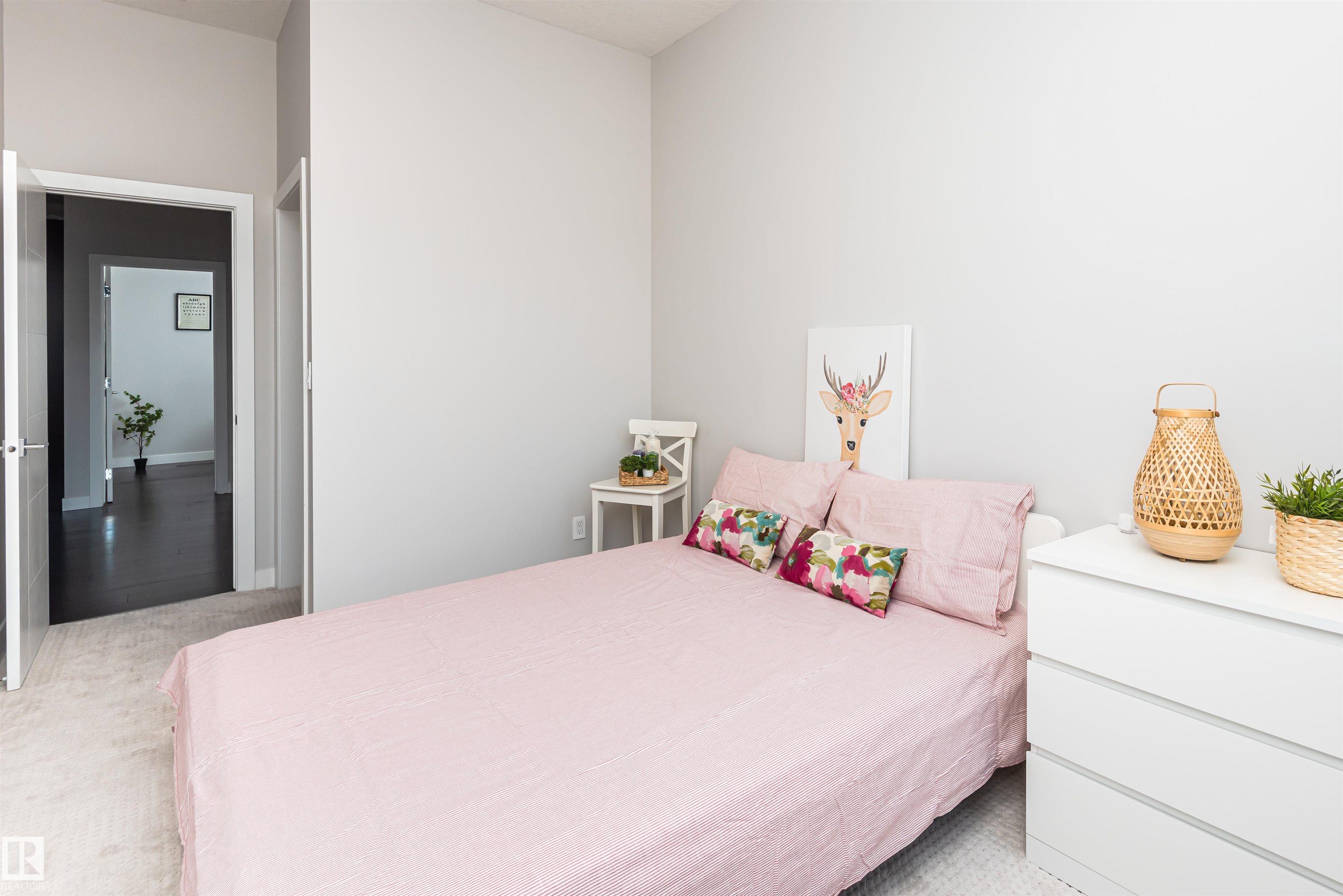 https://zimg.paragon.ice.com/ParagonImages/Property/PM/RAE/225399435/21/0/0/ec916835a9e2082d0eb1fd23bf8c9ab2/1/b50bcc3325b340685a14da11c978959a/225399435-c032a2b6-7307-4c5d-8123-6746b252c2f2.JPG