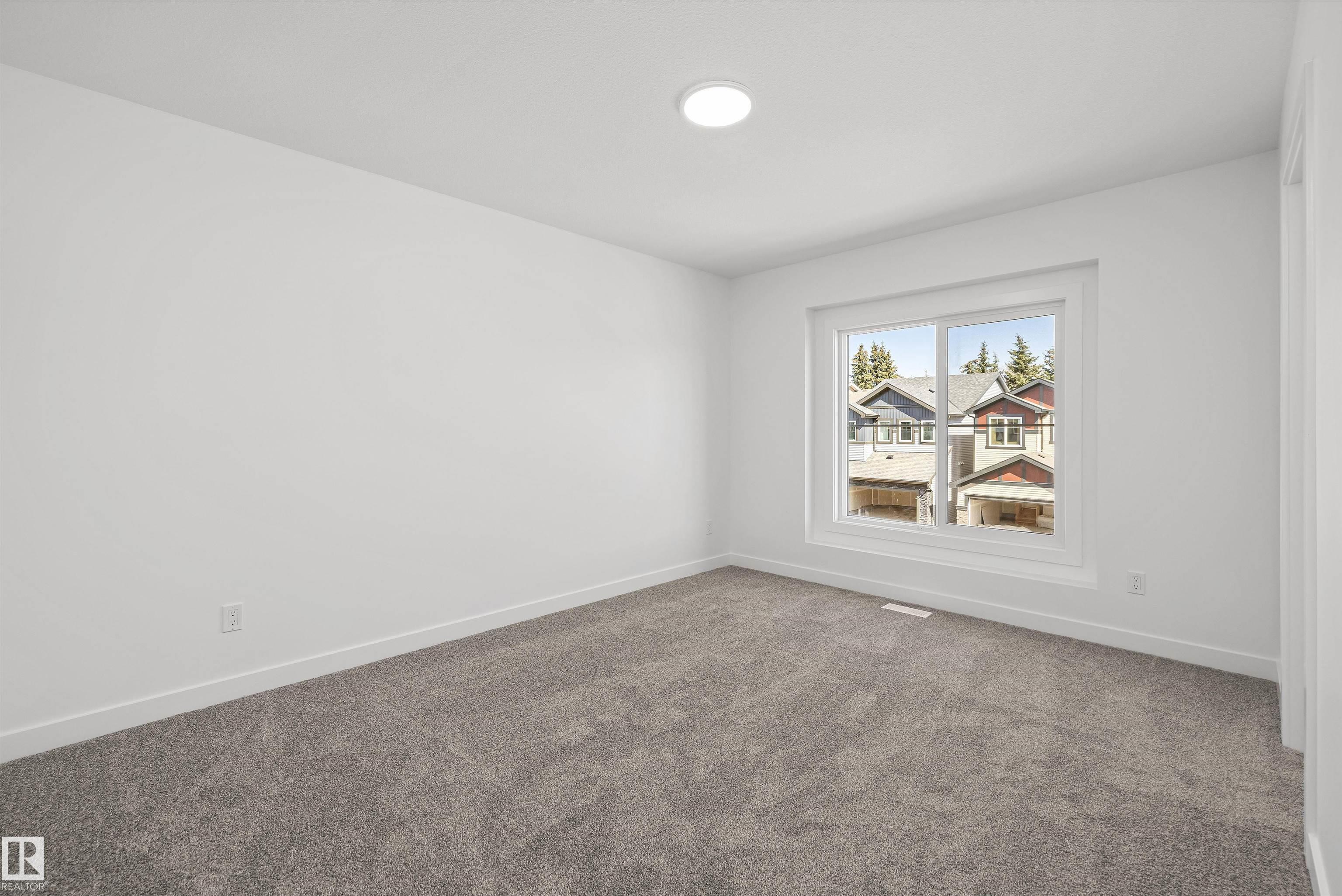 https://zimg.paragon.ice.com/ParagonImages/Property/PM/RAE/225399436/29/0/0/611e7bc051db02e3223fab15231ed528/1/94f9e65d0a923474570fcd83ac8a478d/225399436-4bfaec53-01d0-4c63-9883-3b6be1dab293.JPG