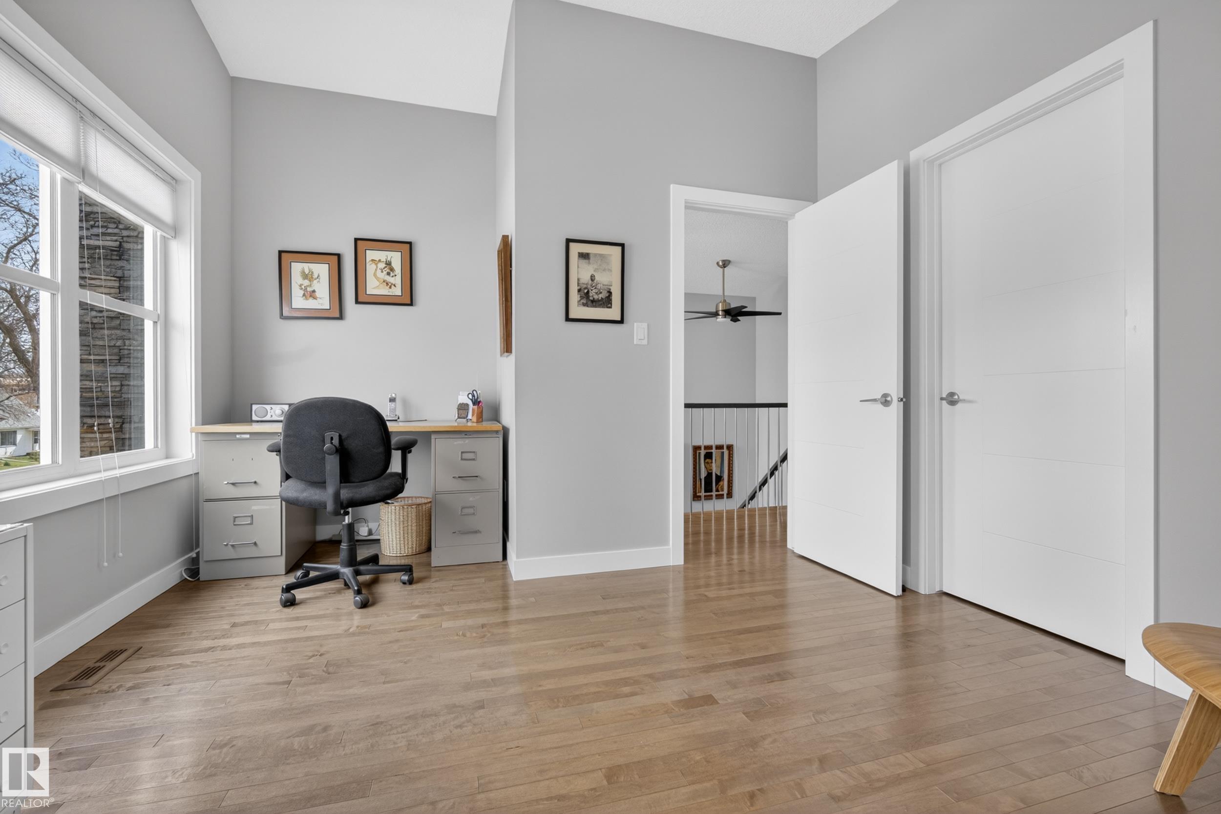 https://zimg.paragon.ice.com/ParagonImages/Property/PM/RAE/225399440/31/0/0/ba813b609d103941a822d780af8955a8/1/fd921420f2b11004d089754d56759933/225399440-4a52295e-e078-43ba-842d-b5602592c580.JPG