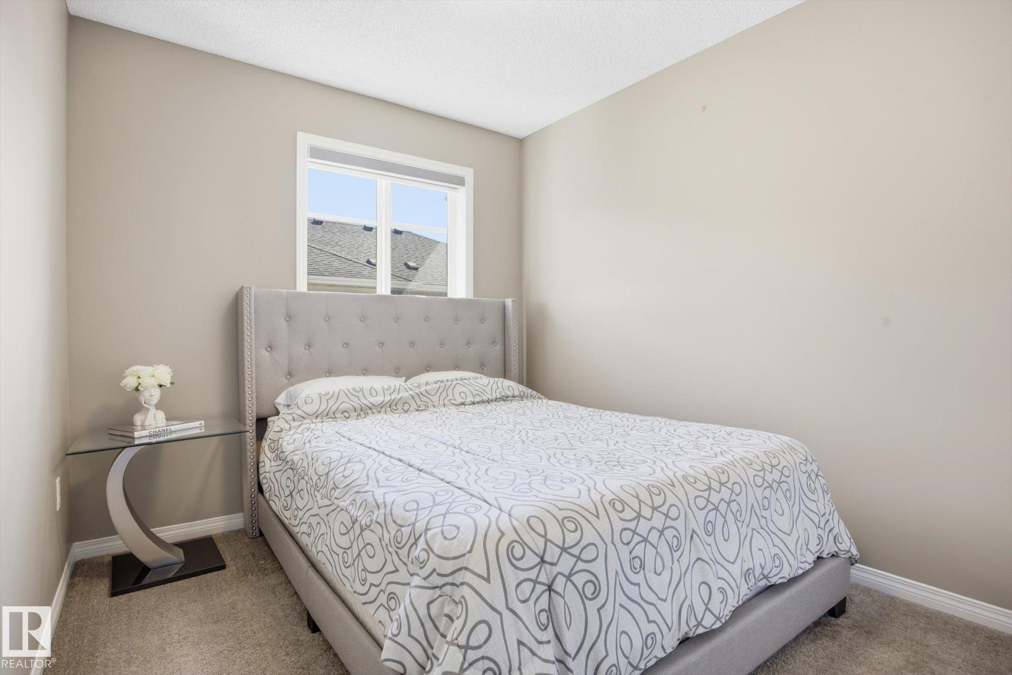 https://zimg.paragon.ice.com/ParagonImages/Property/PM/RAE/225399446/23/0/0/ddff8acce818bdafa53c261aebba0893/1/5e5258aab98f024b87e05814e687d8f3/225399446-2d7fb971-ae54-4041-881e-3367ff1e785d.JPG