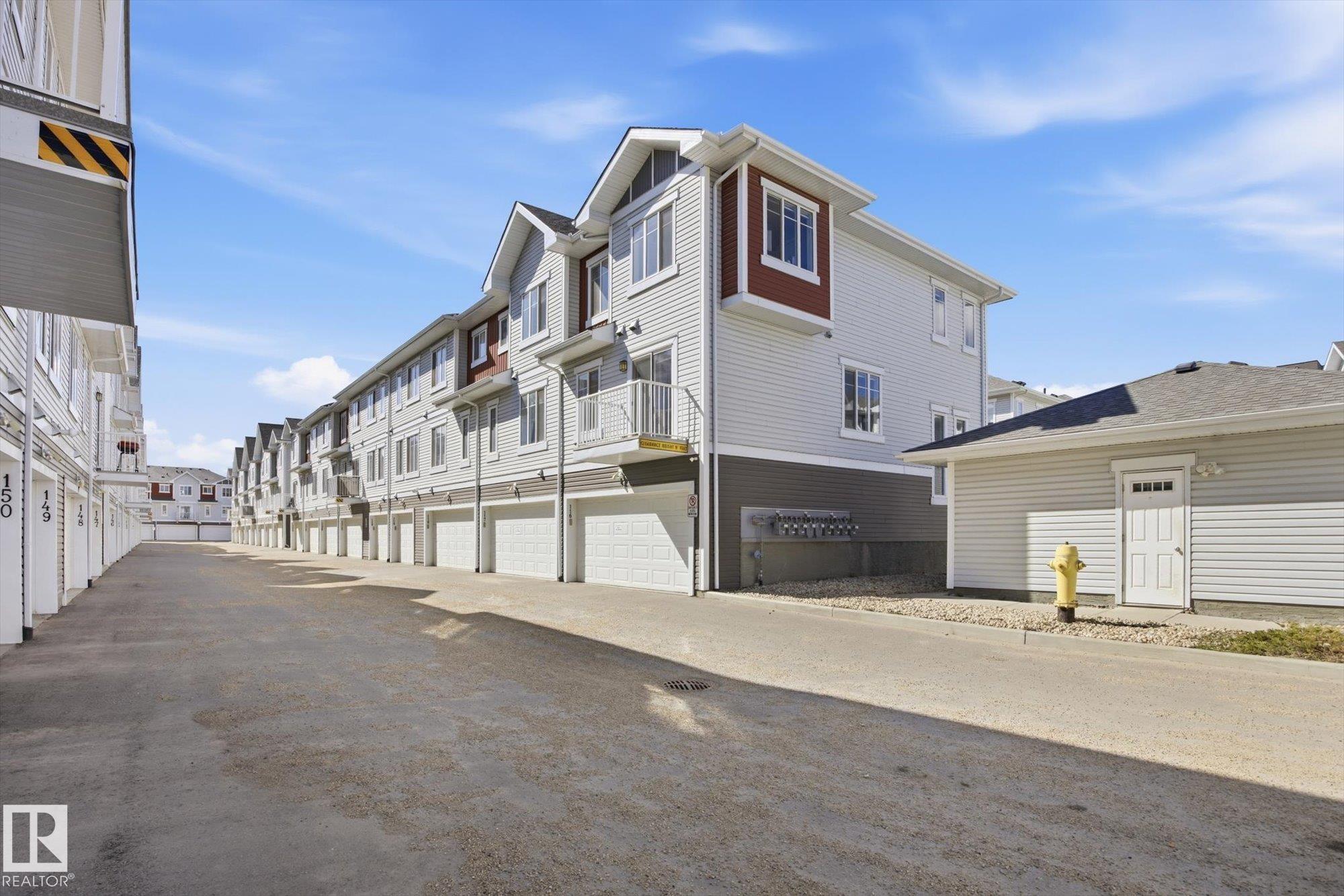 https://zimg.paragon.ice.com/ParagonImages/Property/PM/RAE/225399446/29/0/0/17477e4fa6195b66f3c160c761060b36/1/5e5258aab98f024b87e05814e687d8f3/225399446-23b86e57-0677-48c5-bbed-06f14d47944d.JPG