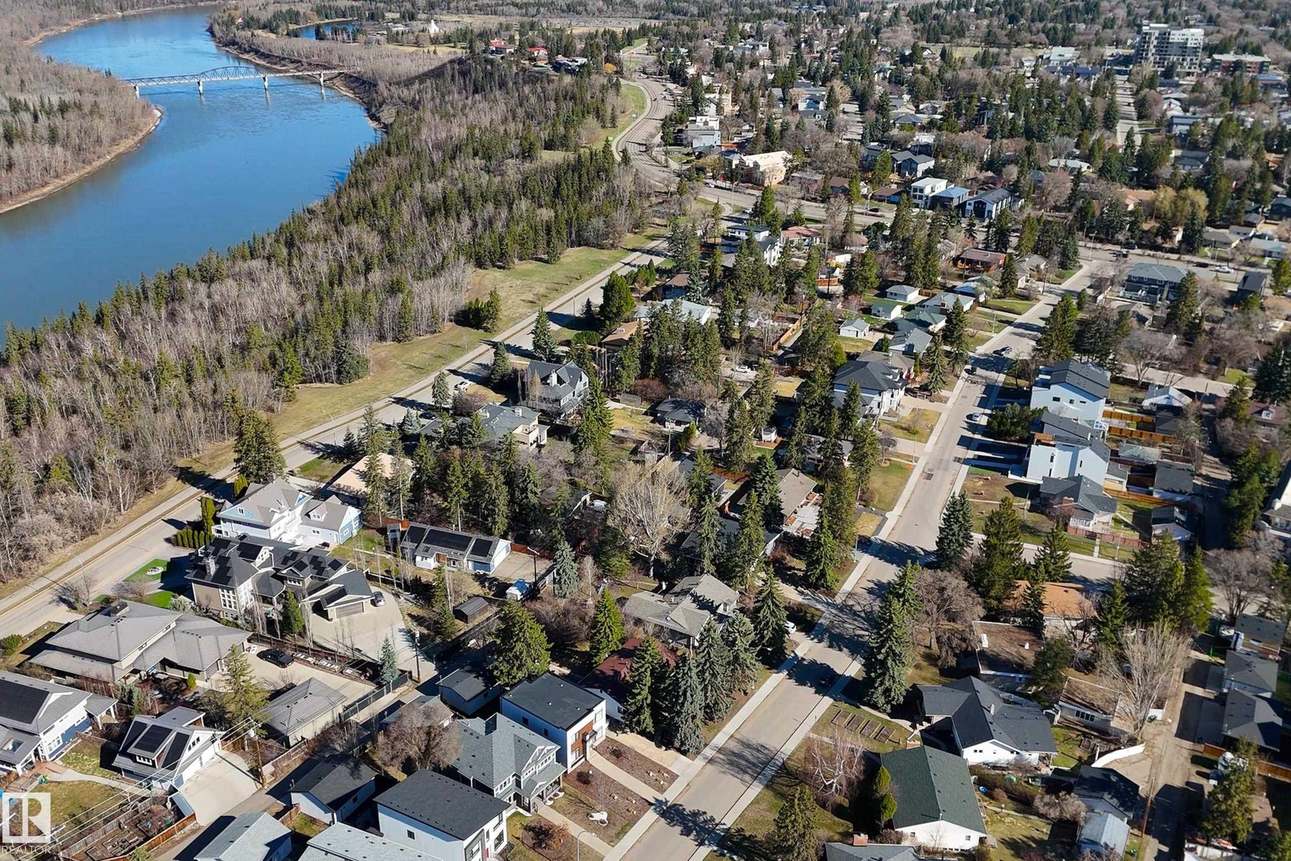 https://zimg.paragon.ice.com/ParagonImages/Property/PM/RAE/225399452/54/0/0/221567a7589b5b86c80066bfc96ca8ca/1/c584d0d6c80a954d9f0aa7608a9c62f2/225399452-9a2b552c-f3bc-4e2e-ad51-3da511266224.JPG