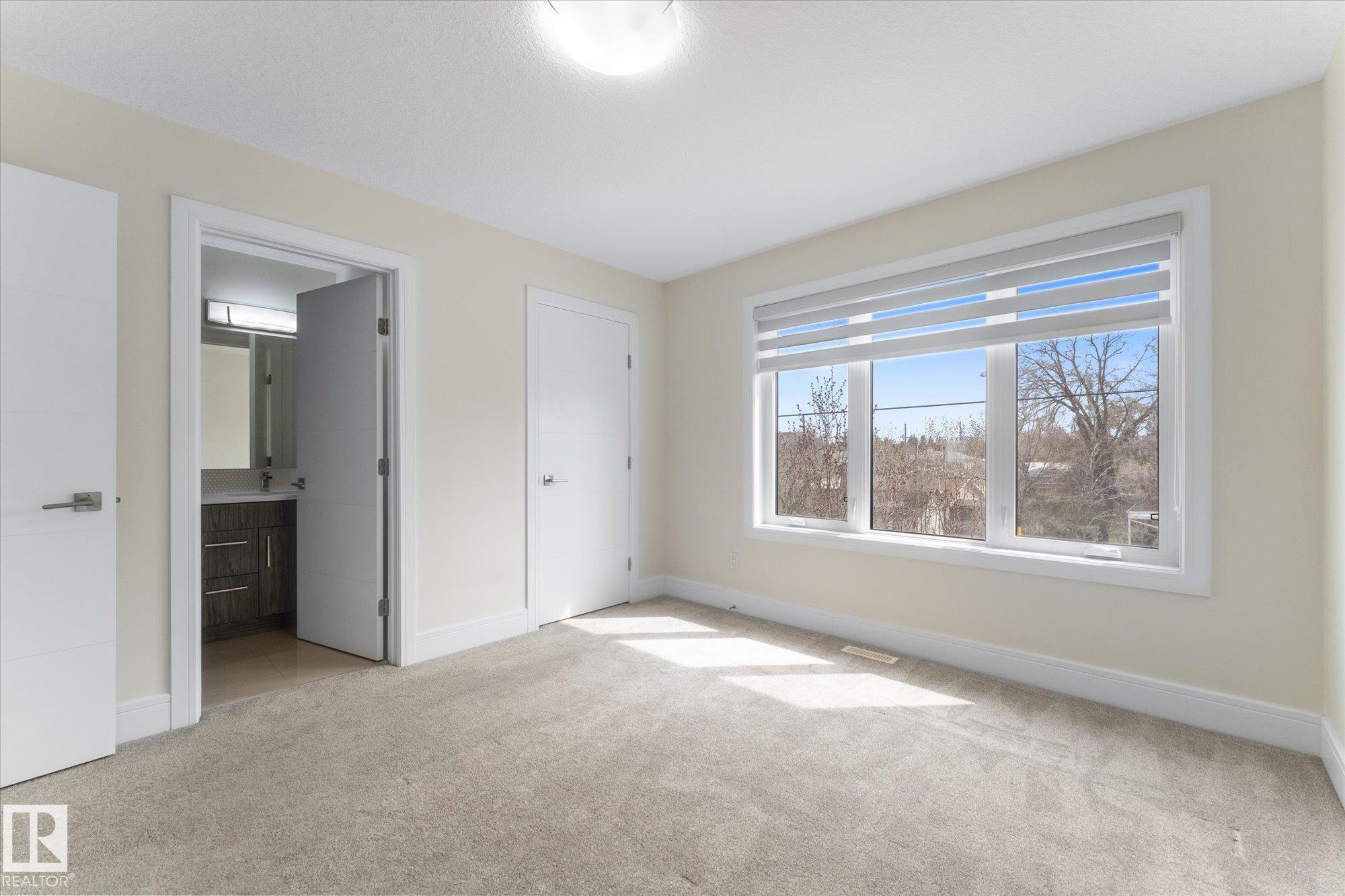 Photo 15 at 14914 108 Avenue NW, High Park, Edmonton