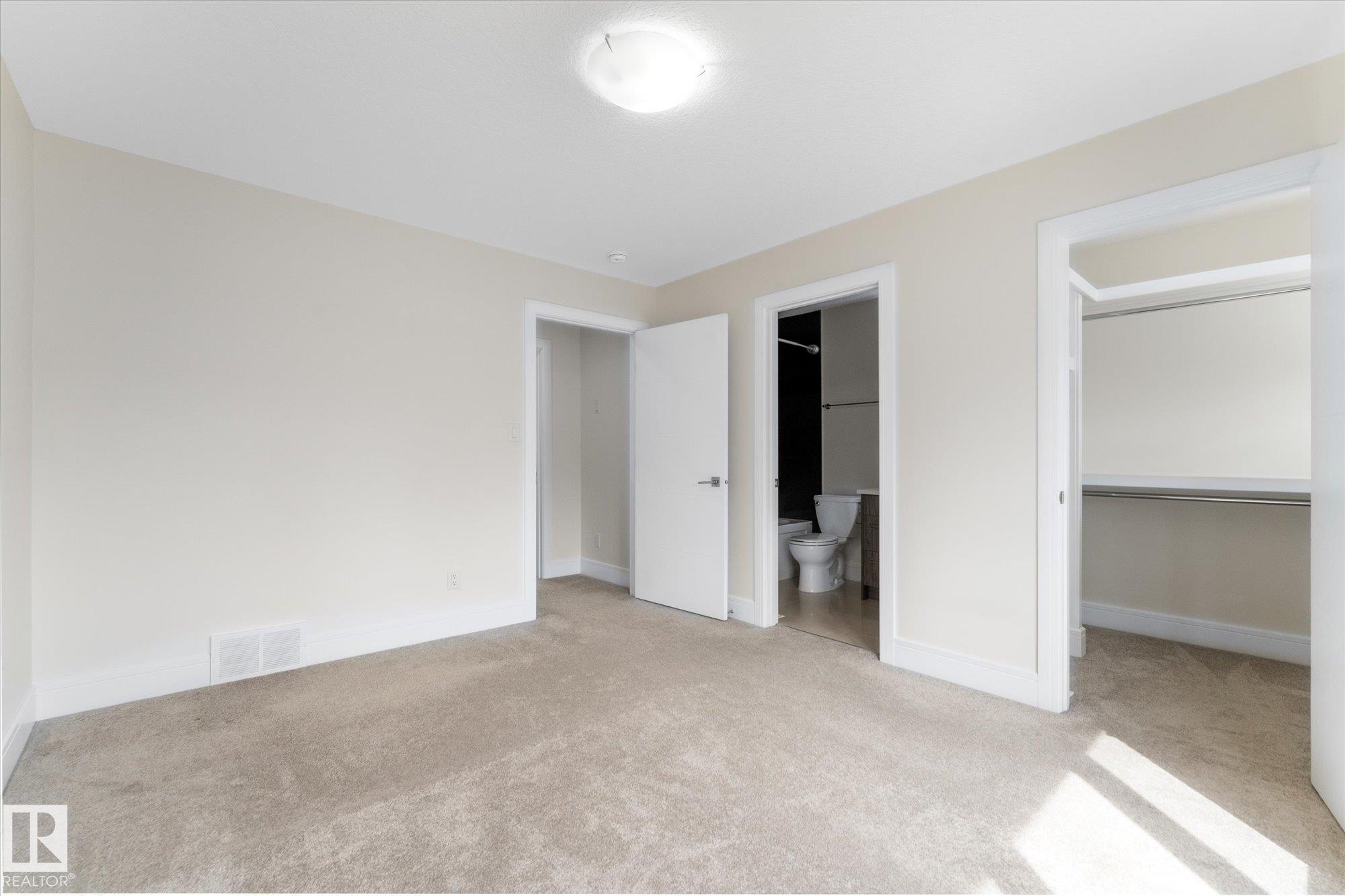 Photo 16 at 14914 108 Avenue NW, High Park, Edmonton