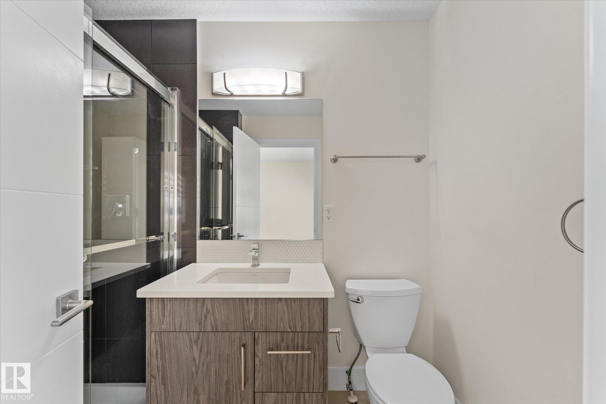 Photo 22 at 14914 108 Avenue NW, High Park, Edmonton