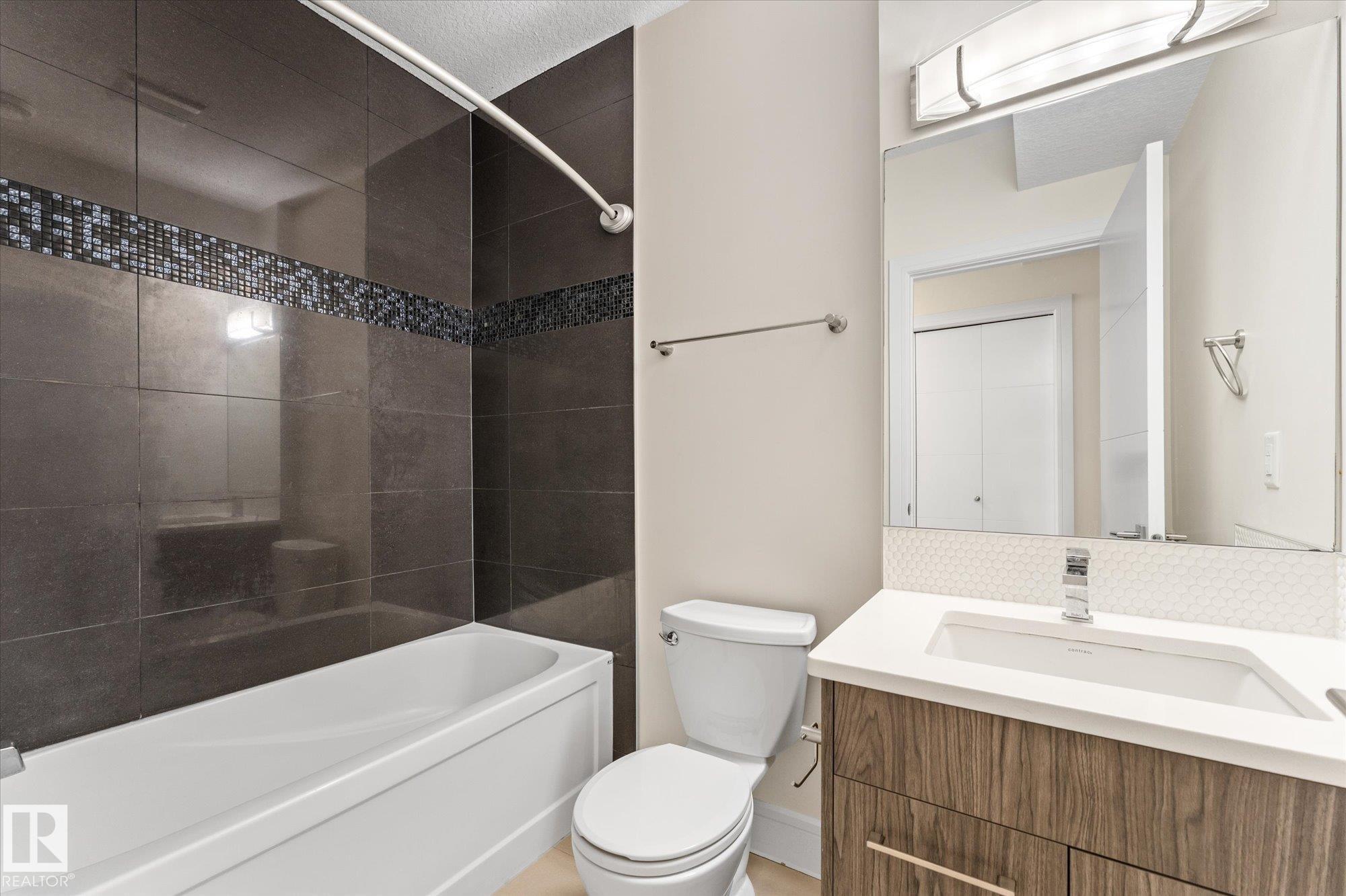 Photo 30 at 14914 108 Avenue NW, High Park, Edmonton