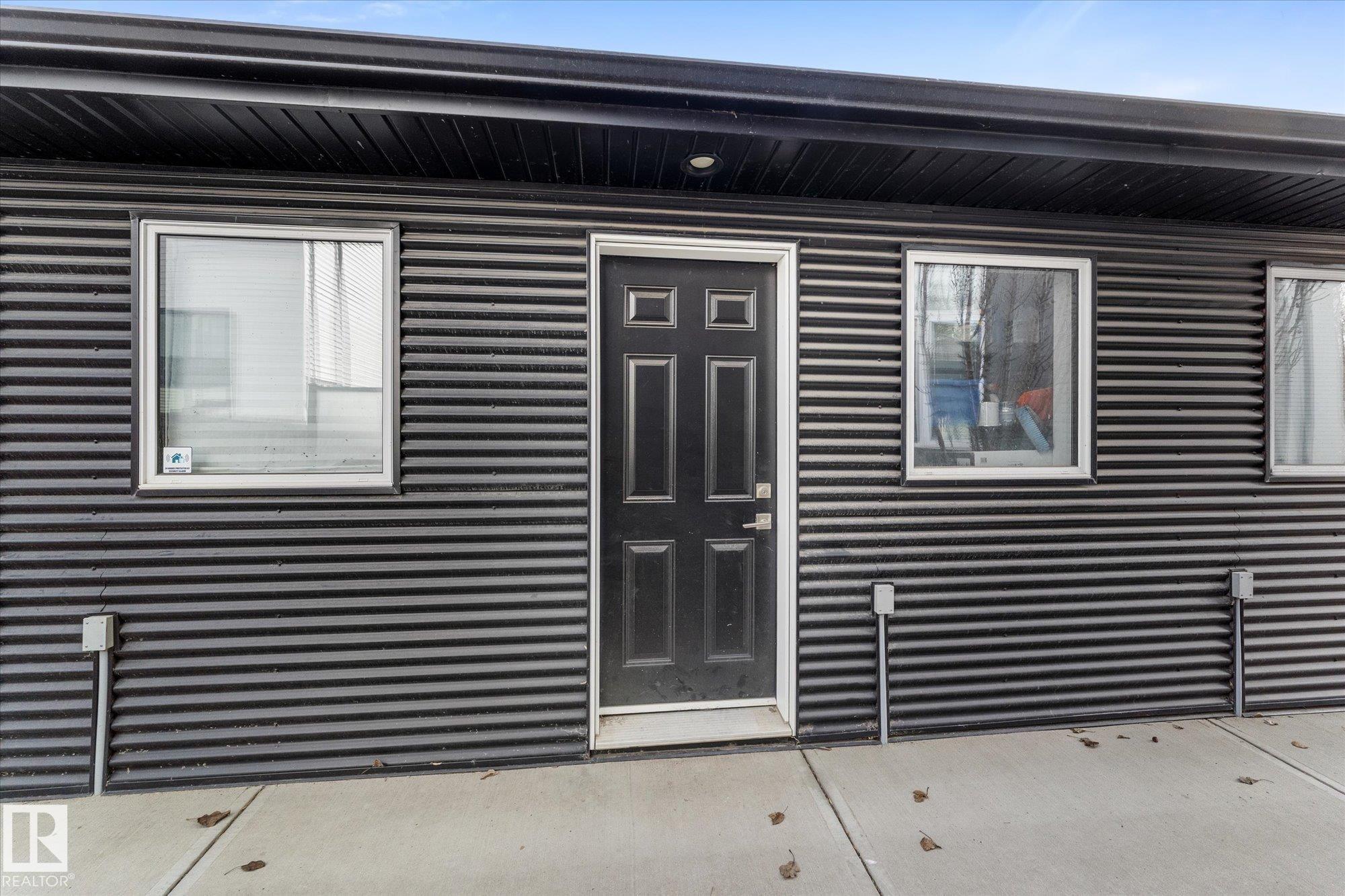Photo 37 at 14914 108 Avenue NW, High Park, Edmonton