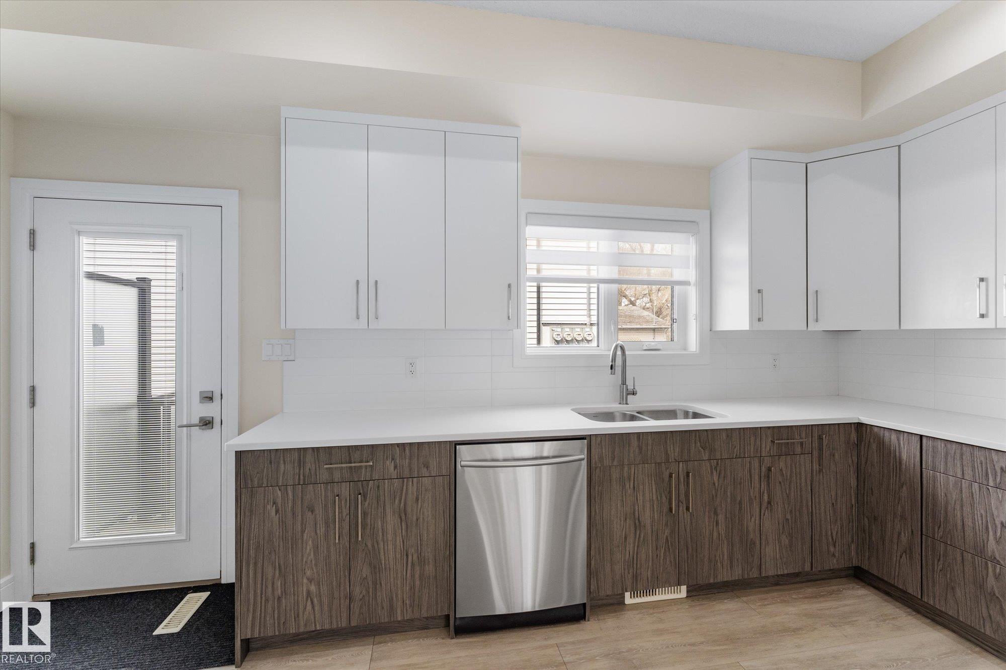 Photo 10 at 14914 108 Avenue NW, High Park, Edmonton