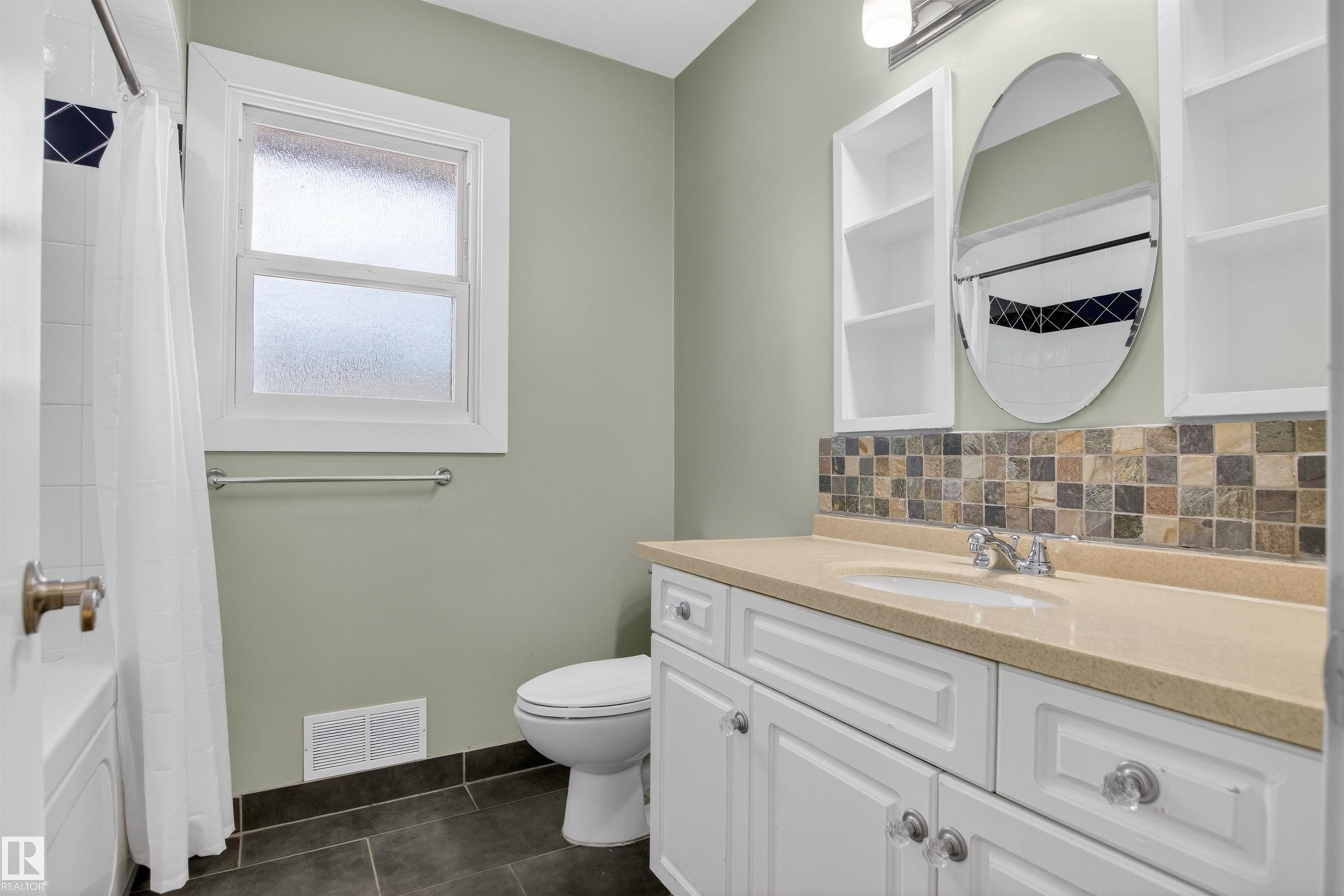 Photo 19 at 14232 95 Avenue NW, Crestwood, Edmonton