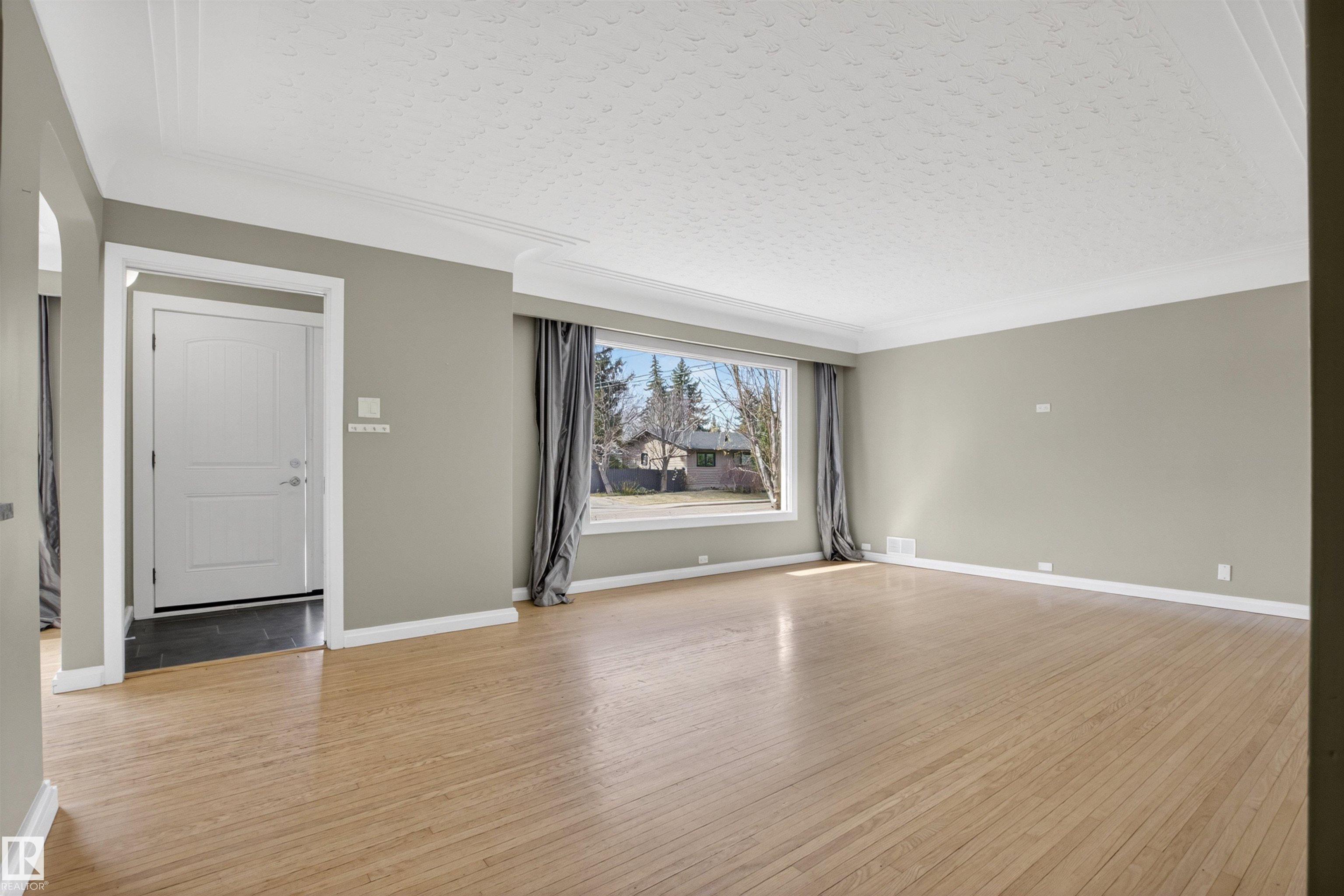 14232 95 Avenue NW, Crestwood, Edmonton