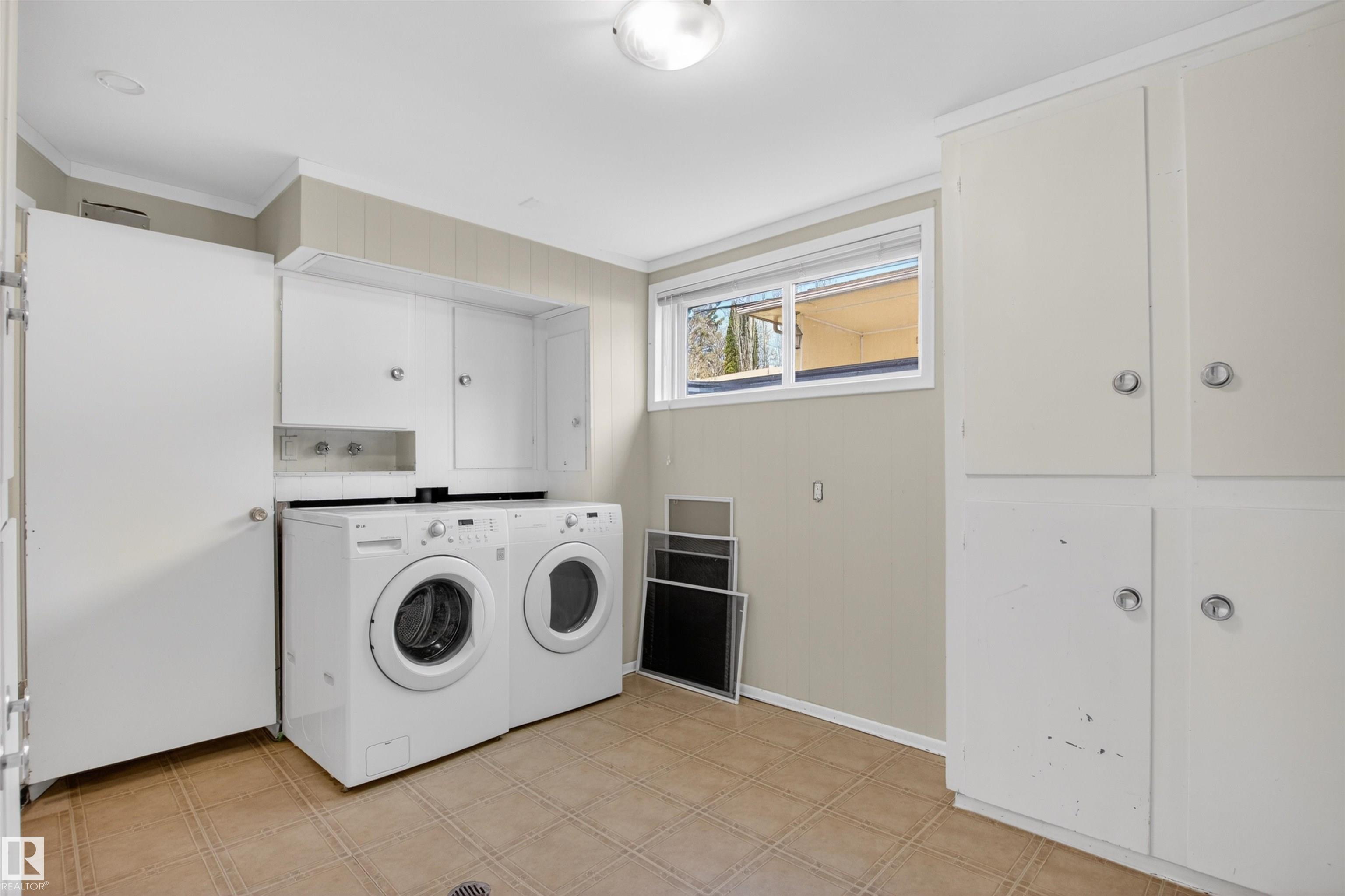 Photo 37 at 14232 95 Avenue NW, Crestwood, Edmonton