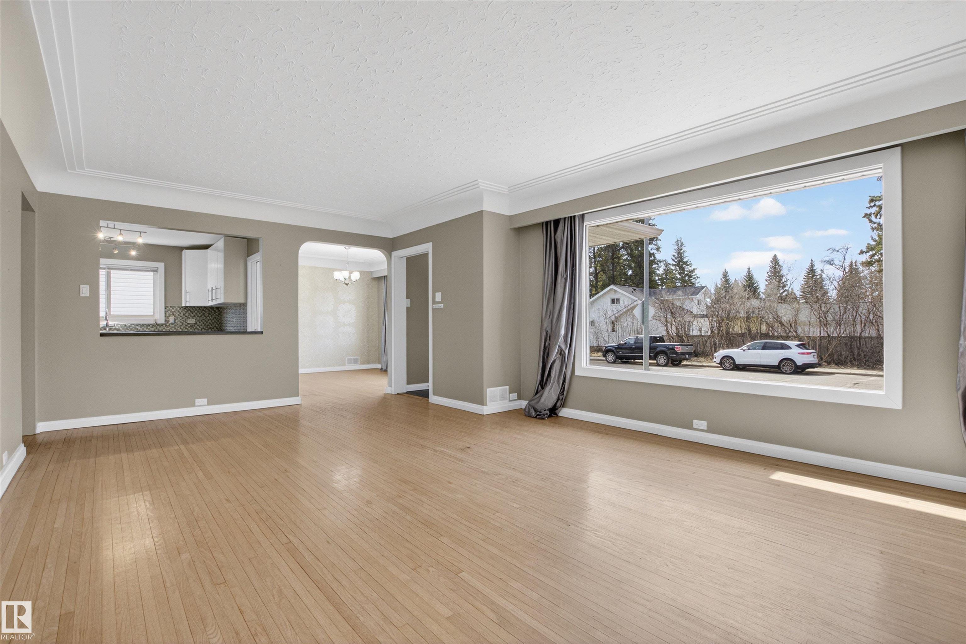 14232 95 Avenue NW, Crestwood, Edmonton