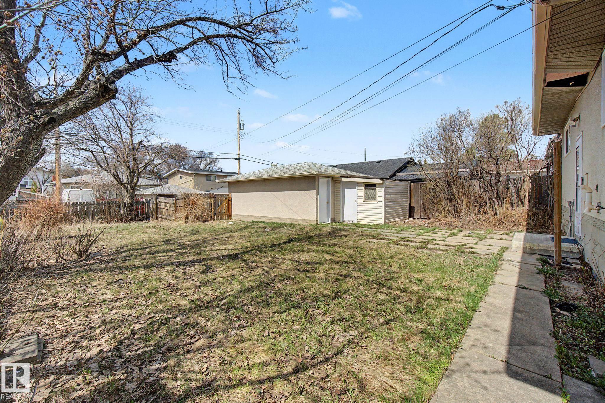 https://zimg.paragon.ice.com/ParagonImages/Property/PM/RAE/225399458/36/0/0/fc1a440ef6a9f45b0604f138676581e9/1/50c6a0370d6f7b3c4c6da9b522076f5c/225399458-032d0eff-426d-4528-99ef-3e709036a770.JPG