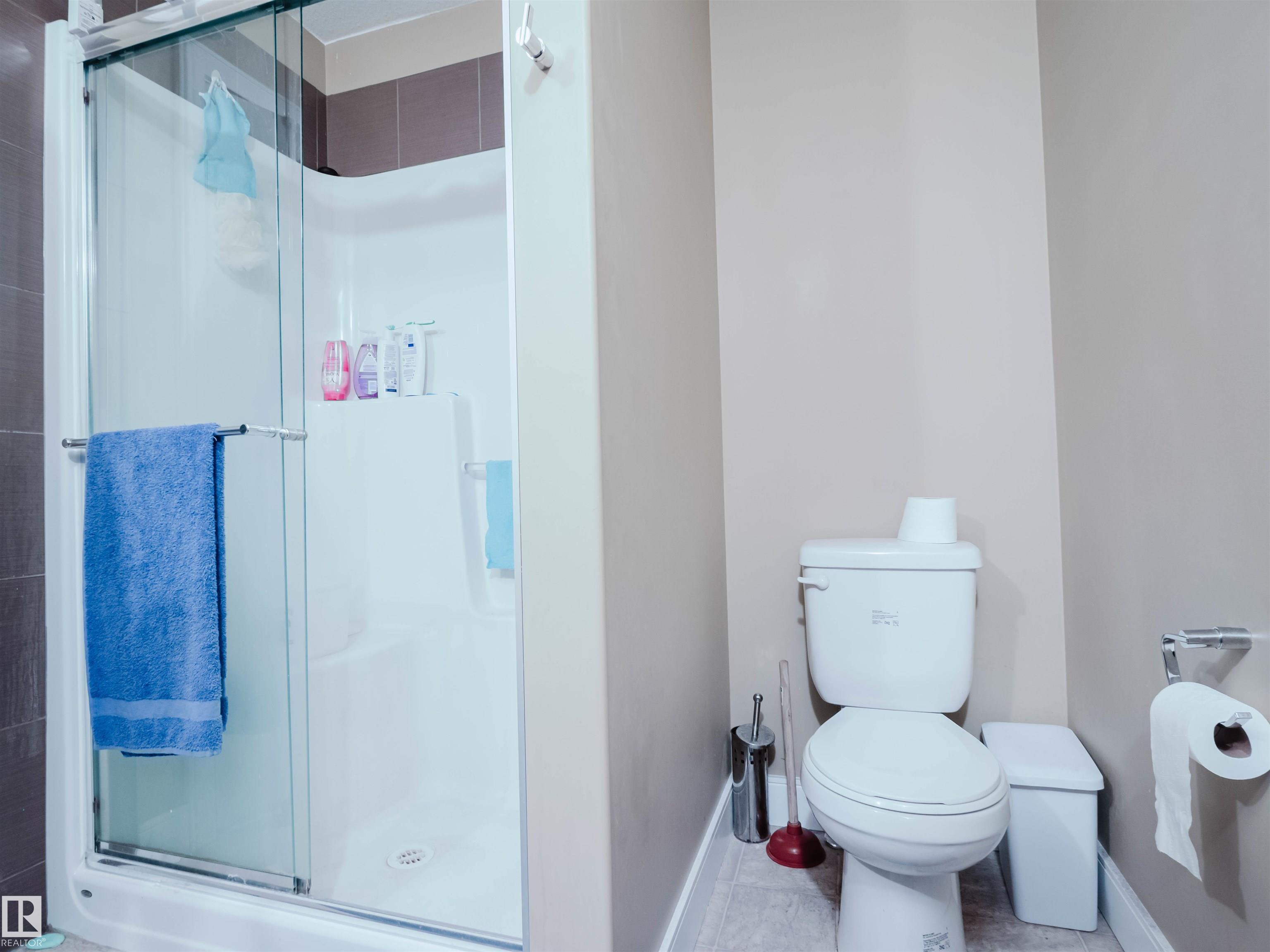 https://zimg.paragon.ice.com/ParagonImages/Property/PM/RAE/225399459/4/0/0/b6ed57e2ad843fe29b0ba36b7380ac22/1/b34e5aee93516be9274d227a52999780/225399459-29114e03-d85c-4e9f-be68-29f0a1c8f7fa.JPG
