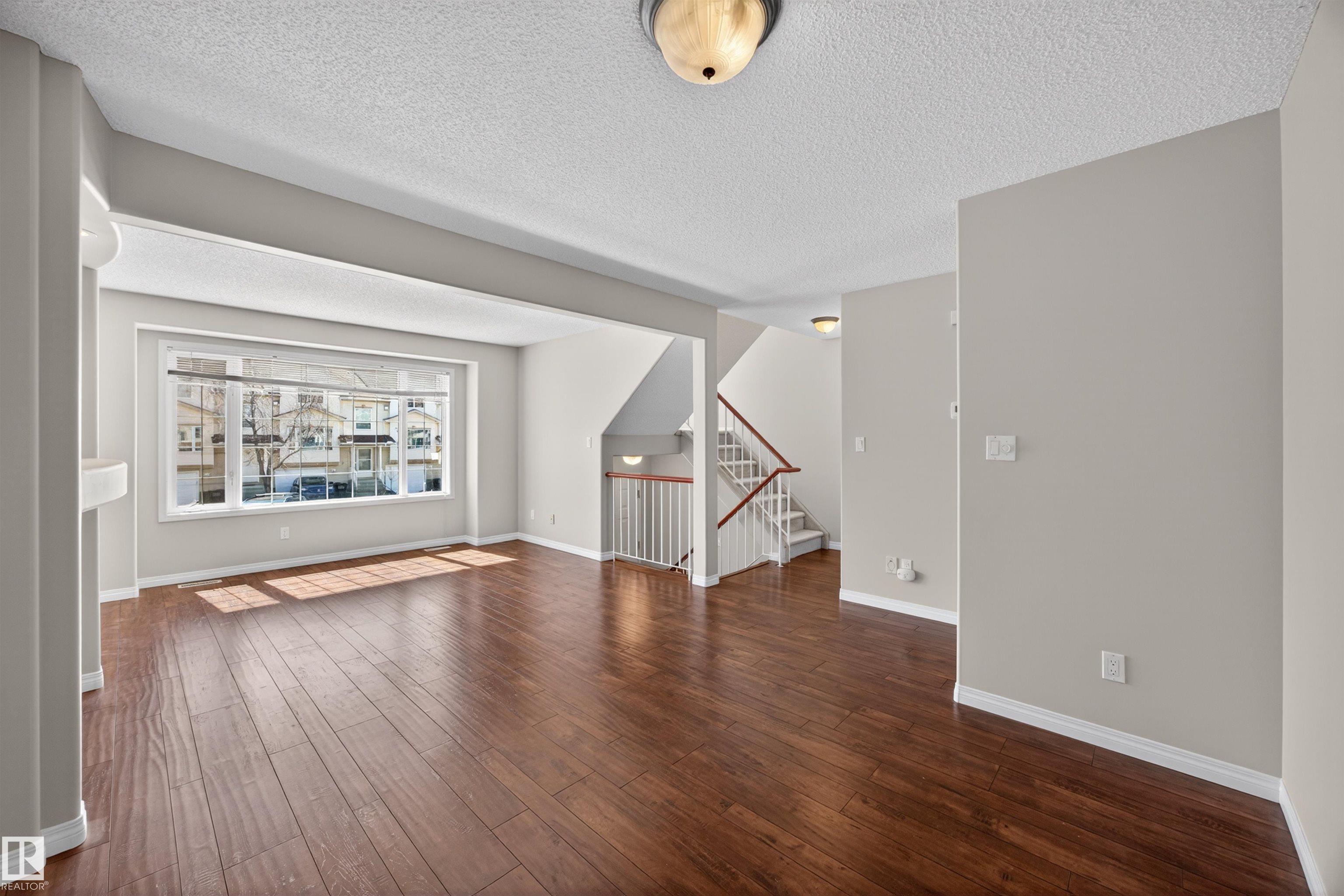 https://zimg.paragon.ice.com/ParagonImages/Property/PM/RAE/225399460/13/0/0/589f185343f3a57d6fdd5710a09b9f20/1/579392ba0a01a99463dffa4098469559/225399460-cba122e8-9a4d-4ec9-a31a-71523bf59de1.JPG
