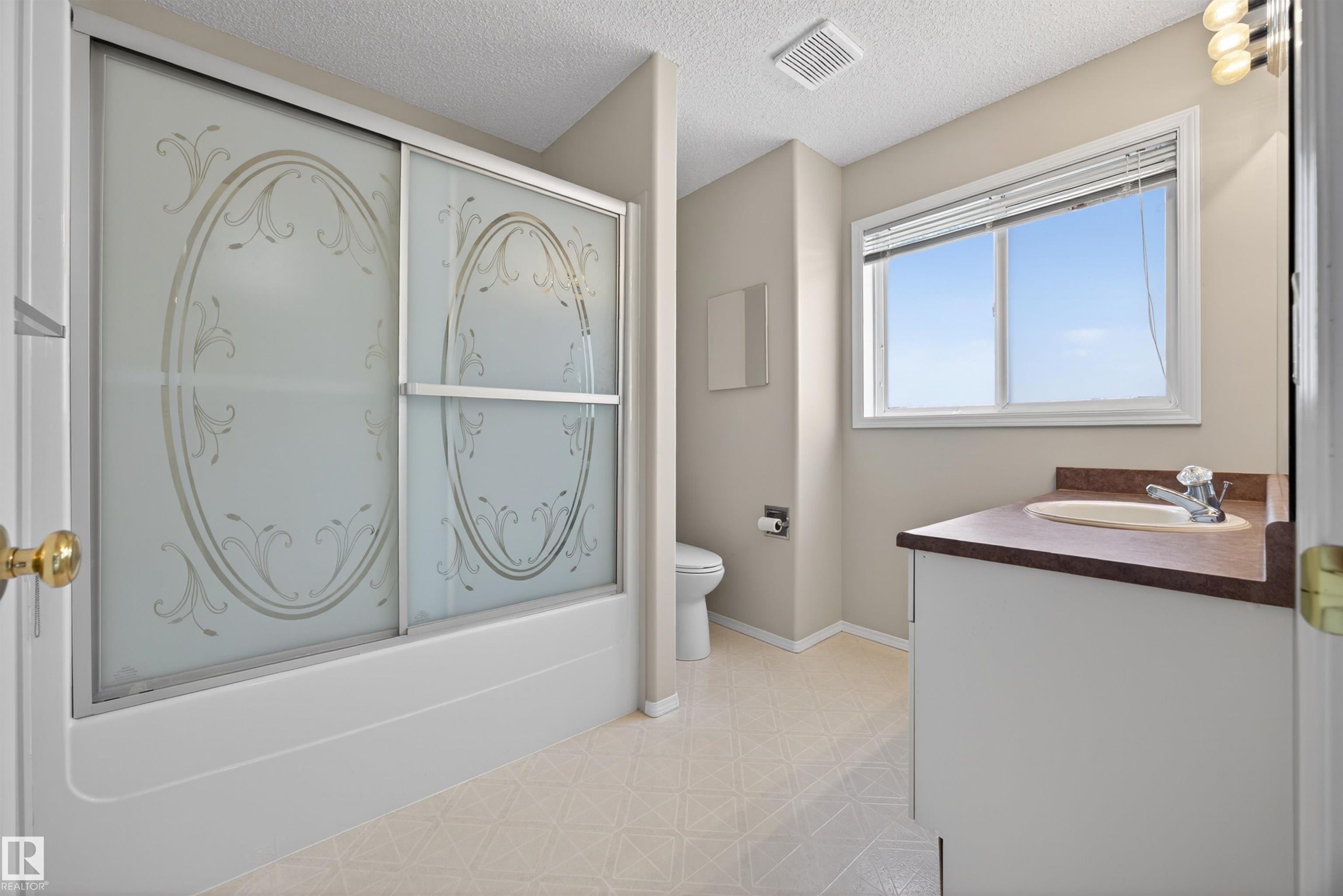 https://zimg.paragon.ice.com/ParagonImages/Property/PM/RAE/225399460/29/0/0/2e6c46763efbd69491f8b01686f40333/1/579392ba0a01a99463dffa4098469559/225399460-0551b1a4-f364-47df-9b58-96ec787937bf.JPG