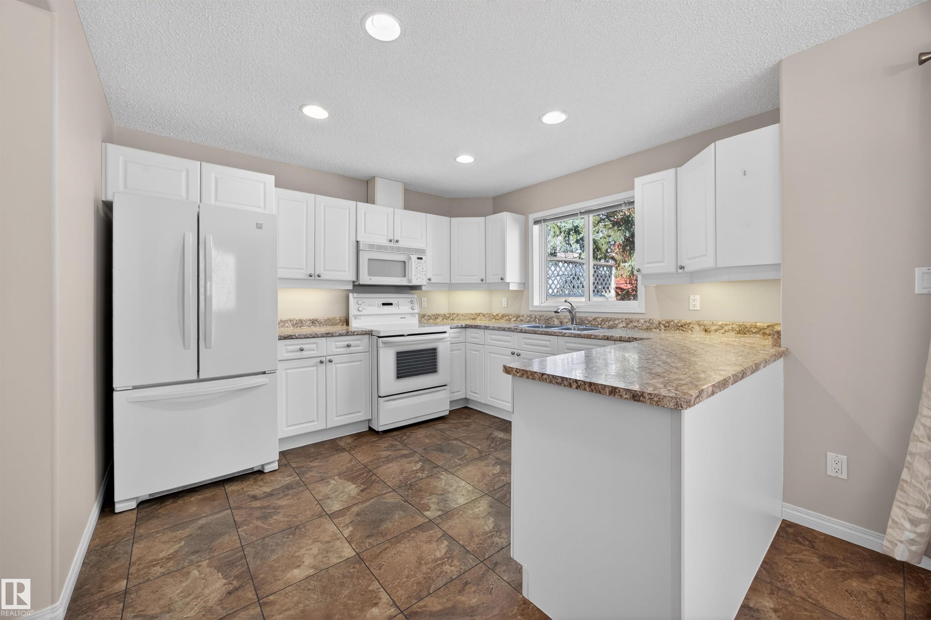Picture for #27 9935 167 ST NW