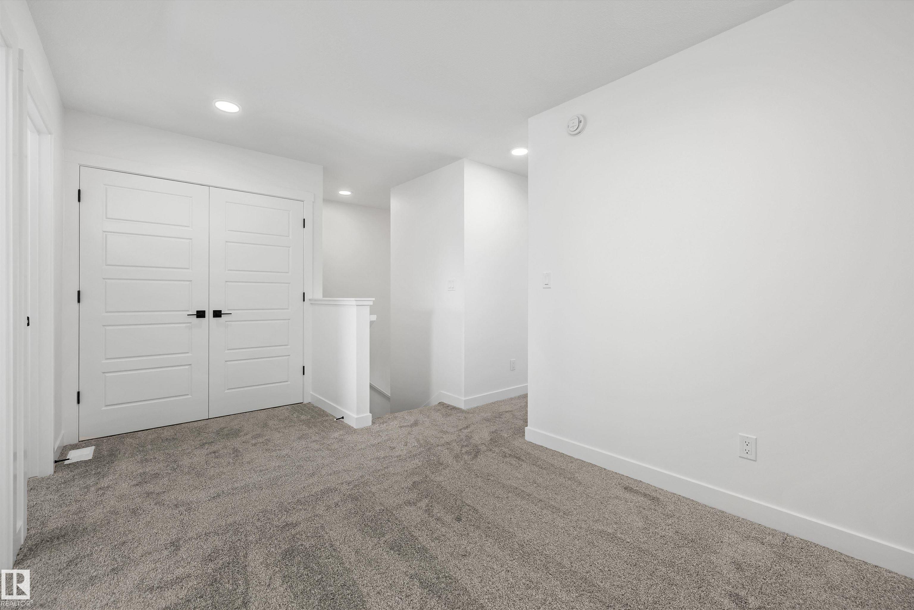 https://zimg.paragon.ice.com/ParagonImages/Property/PM/RAE/225399462/19/0/0/4b9e4c30d2b01b766fe18eabc4422057/1/82eba19eae05f3812d7c25958e929ef1/225399462-dce92402-bb8c-4cb2-a911-dadb50387339.JPG