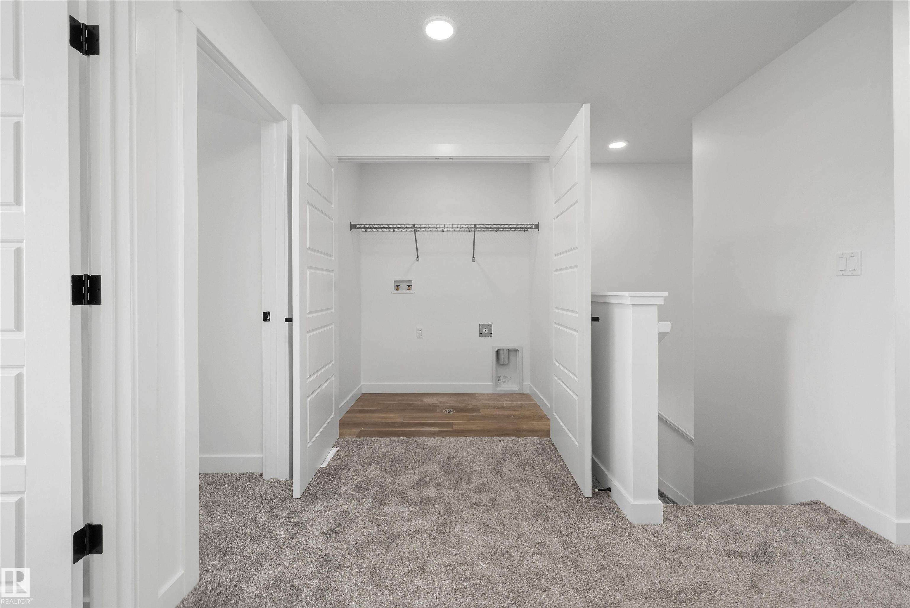 https://zimg.paragon.ice.com/ParagonImages/Property/PM/RAE/225399462/21/0/0/84d267185a4f32603b33de6c16f69ef6/1/82eba19eae05f3812d7c25958e929ef1/225399462-b3006425-1615-4d3e-81ab-e80ce029d328.JPG