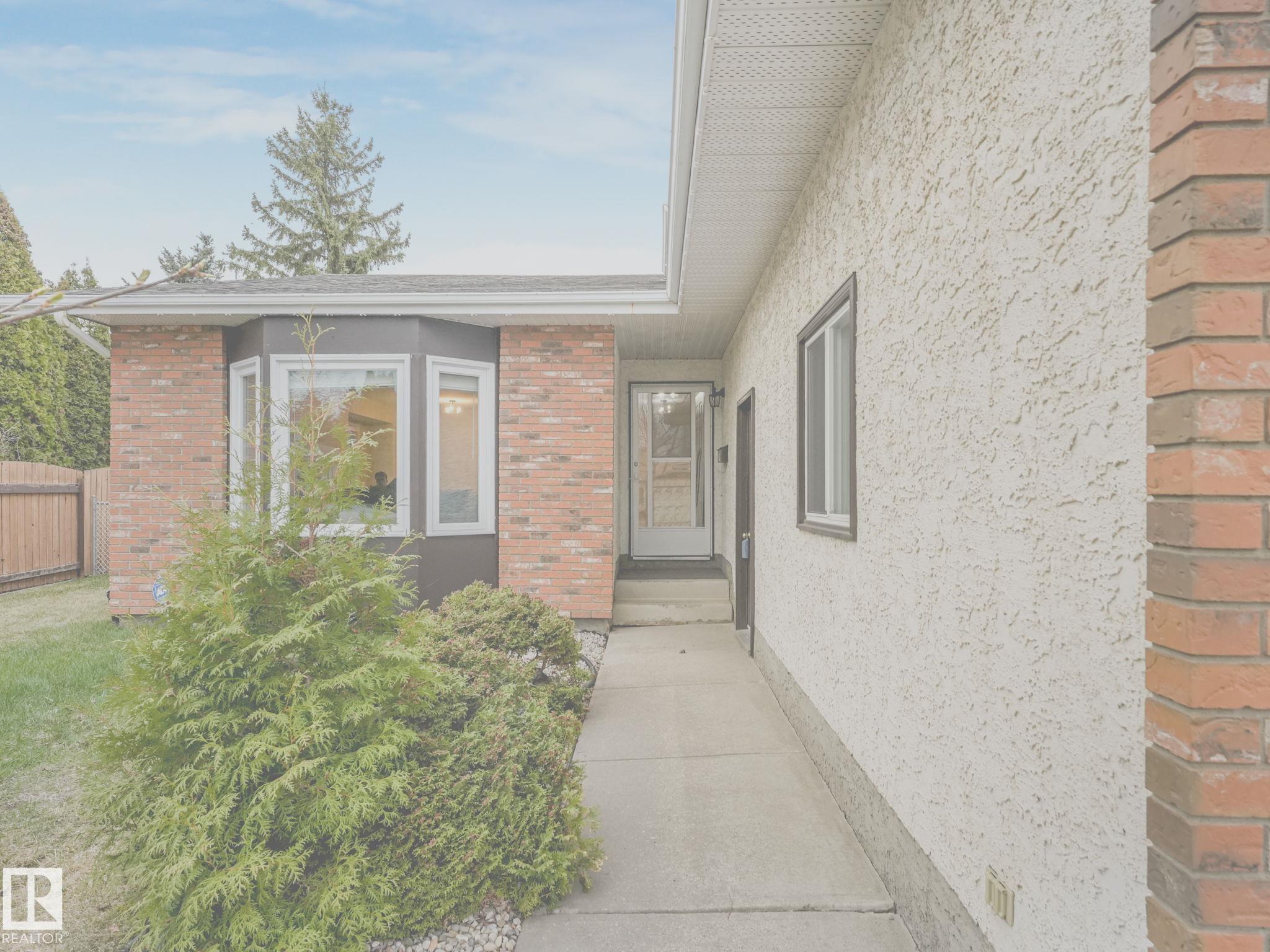 Picture for 4011 104 ST NW