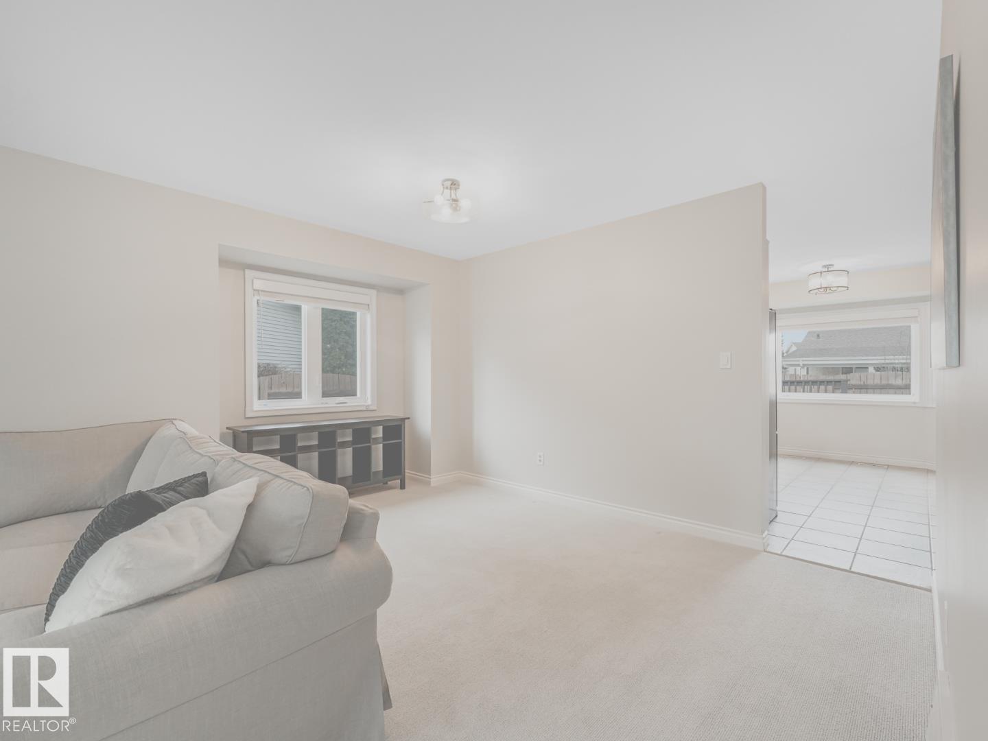 https://zimg.paragon.ice.com/ParagonImages/Property/PM/RAE/225399473/9/0/0/c515db0aac108c9c9e2e70c8b44d4f85/1/2981fd69443a07c87f9a8450b1030050/225399473-97033a5f-c1b6-43ac-9883-2f37ed917954.JPG