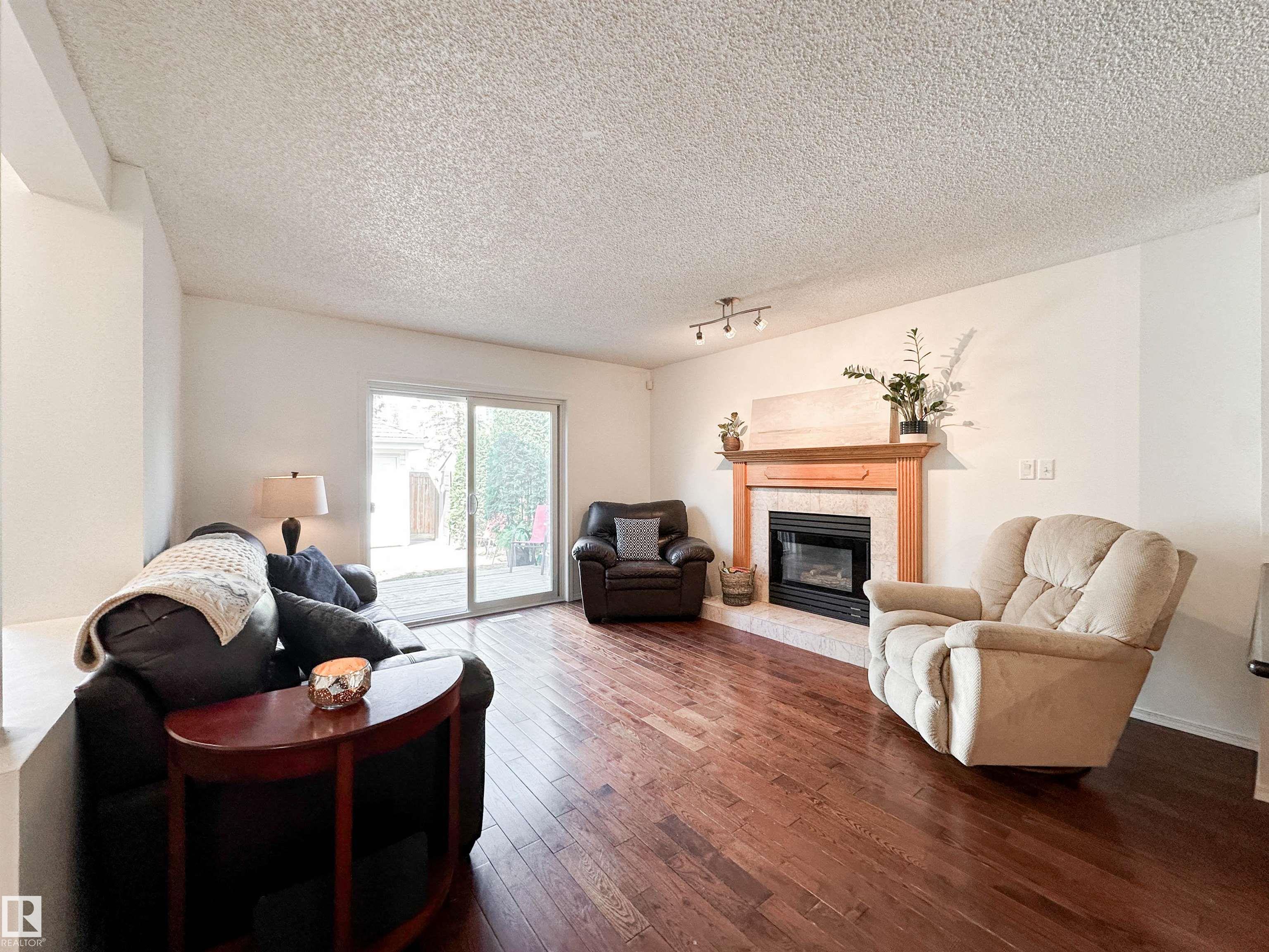 https://zimg.paragon.ice.com/ParagonImages/Property/PM/RAE/225399478/19/0/0/8d3f77d84f72e701901550520b647021/1/65c3f00e92c52e1851ae3d61f452a4dc/225399478-d2d3cee1-b530-4b45-b95a-91a92def1d90.JPG