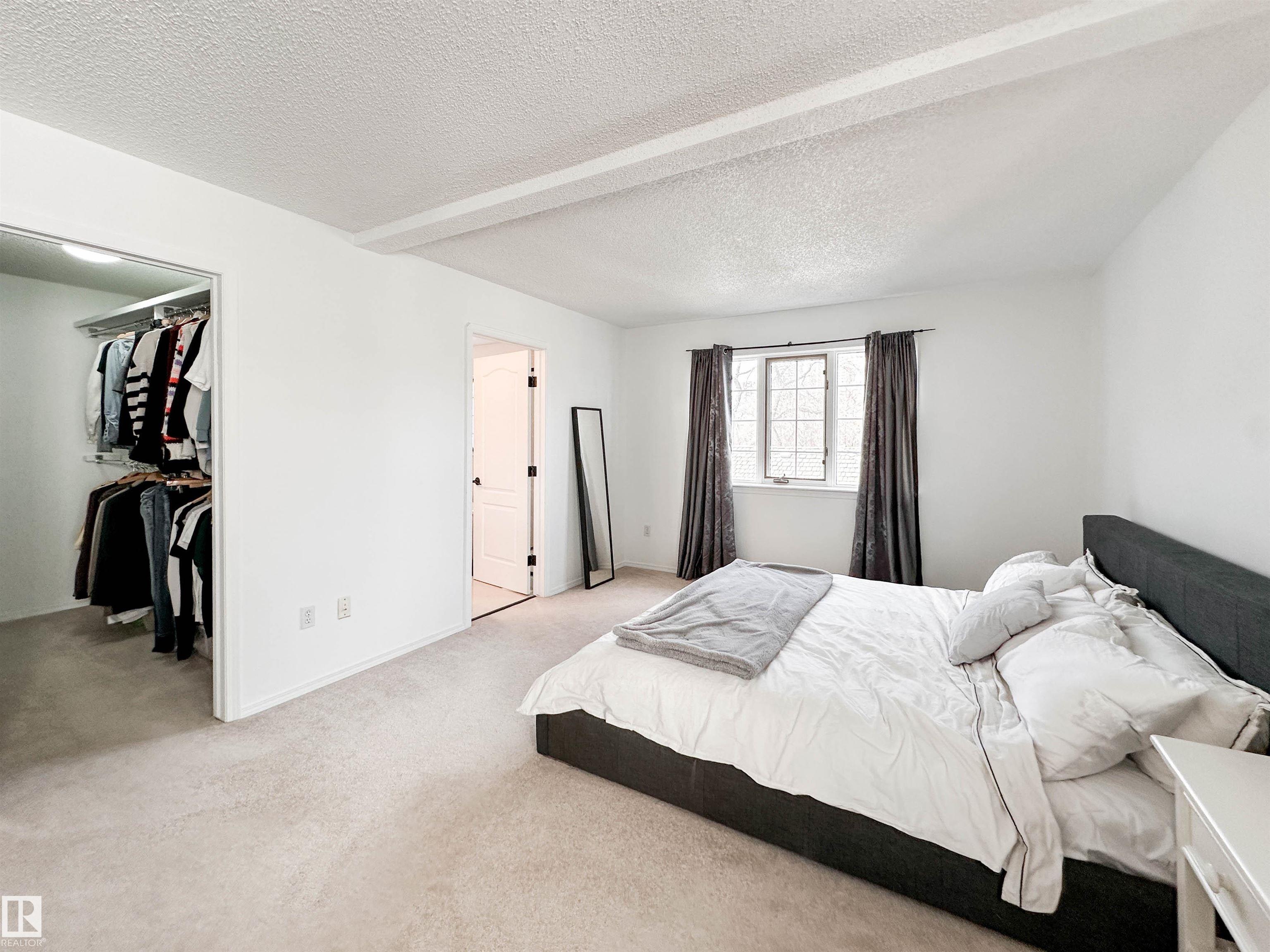 https://zimg.paragon.ice.com/ParagonImages/Property/PM/RAE/225399478/29/0/0/25bd5368be0e2153e98aff633d473f69/1/65c3f00e92c52e1851ae3d61f452a4dc/225399478-d3a979dd-ea76-446e-872a-b47703a8081c.JPG