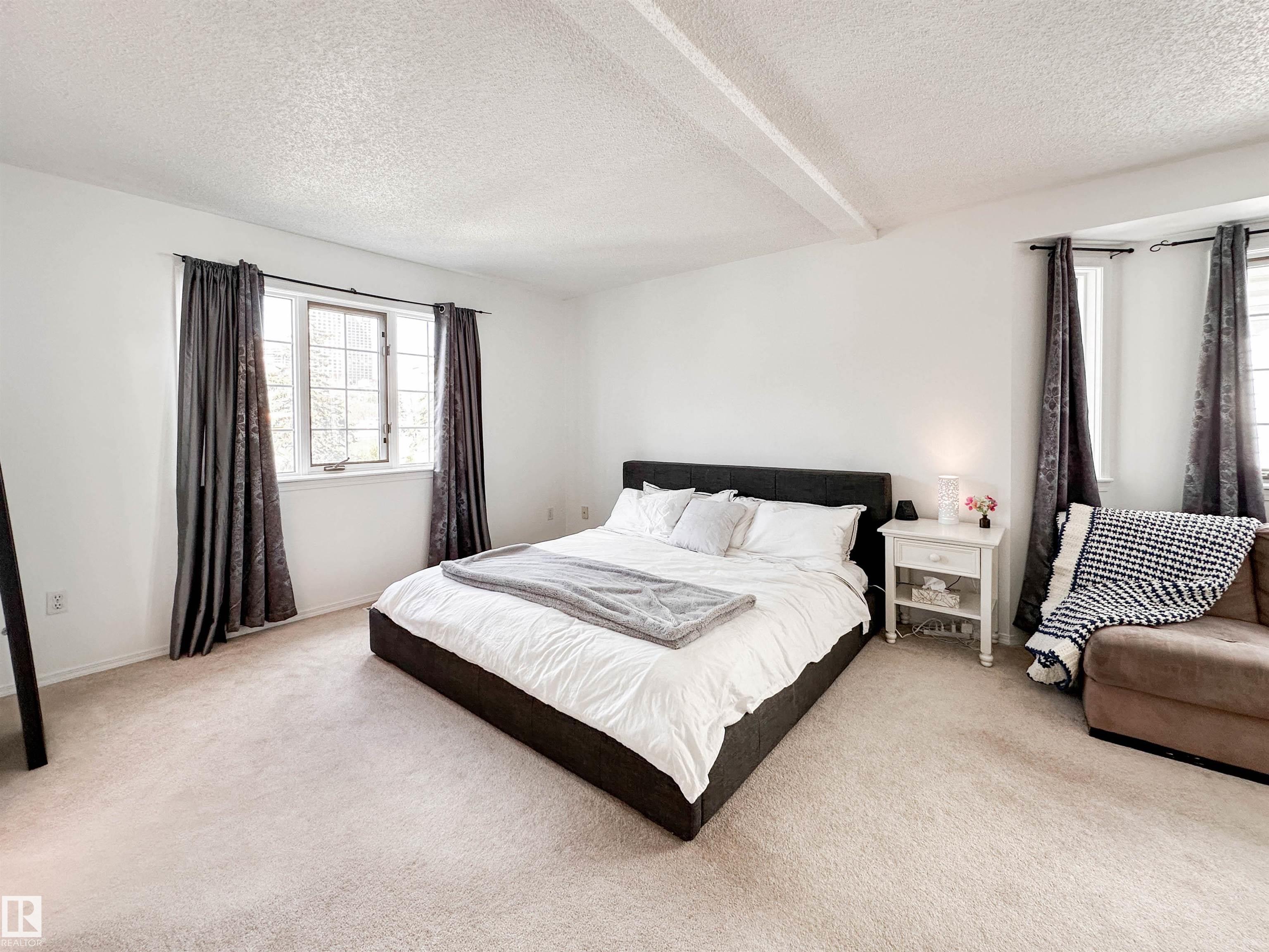 https://zimg.paragon.ice.com/ParagonImages/Property/PM/RAE/225399478/30/0/0/5158310a8d8b52efaea178946fa987a4/1/65c3f00e92c52e1851ae3d61f452a4dc/225399478-40d1db5b-29dc-4273-9f81-af5e1ddeb5a5.JPG