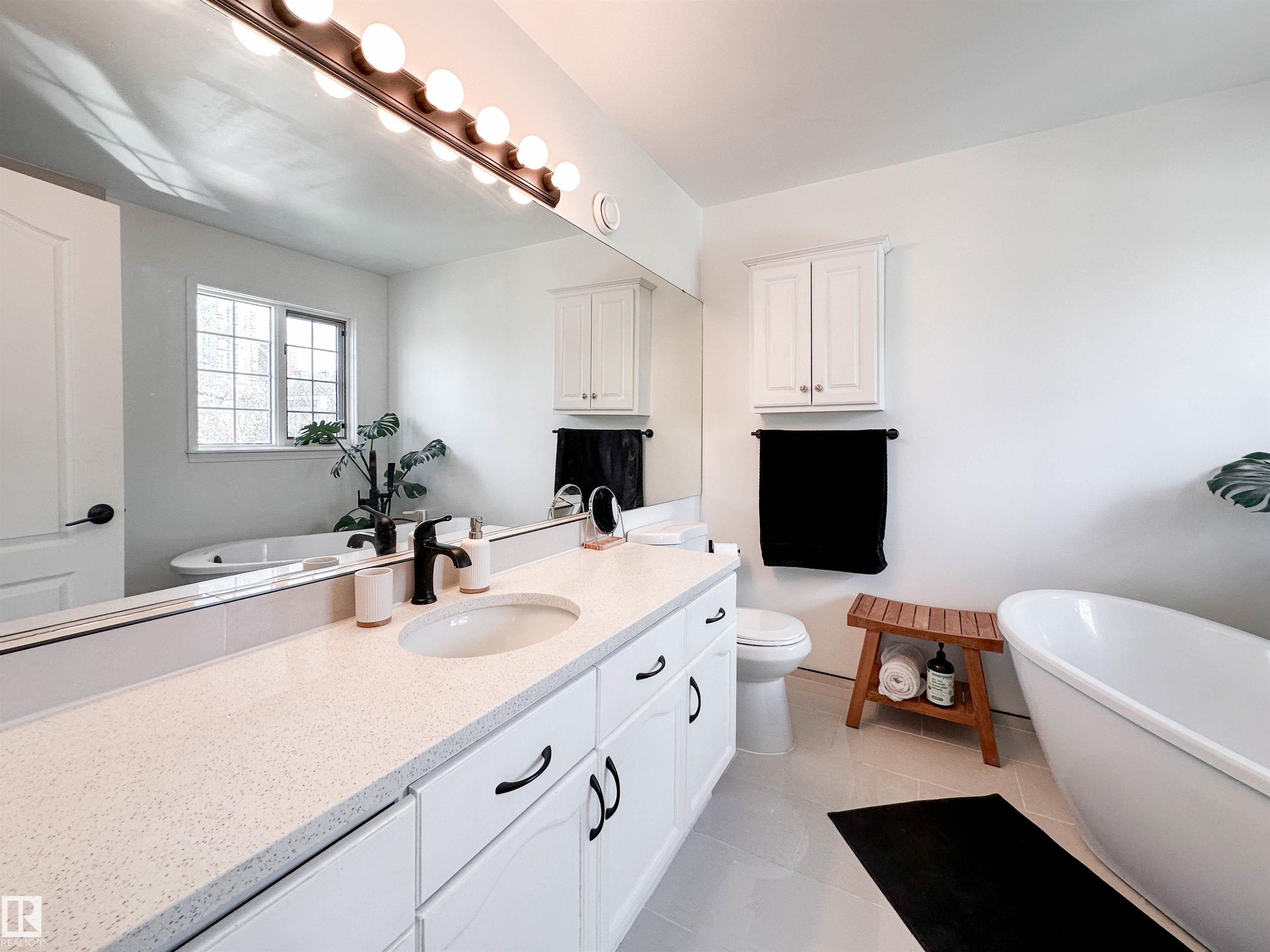 https://zimg.paragon.ice.com/ParagonImages/Property/PM/RAE/225399478/32/0/0/4b0a1c5d1d6c451057fbdd0d2a61a218/1/65c3f00e92c52e1851ae3d61f452a4dc/225399478-92c5c7e9-8081-4880-89f6-6dd8d4a13b13.JPG