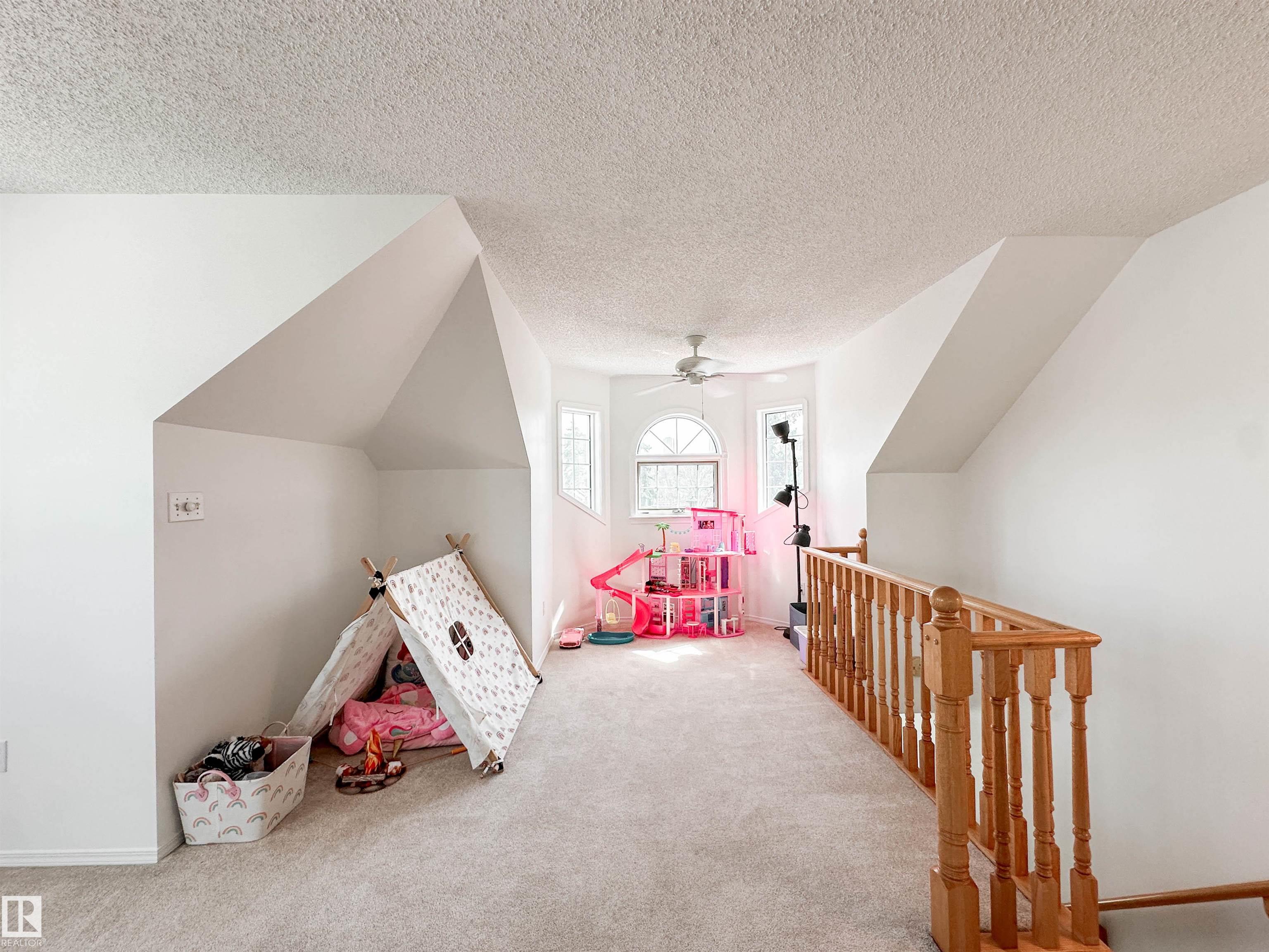 https://zimg.paragon.ice.com/ParagonImages/Property/PM/RAE/225399478/43/0/0/6b0c6e1de2a0f68e20f2890d4adbeb25/1/65c3f00e92c52e1851ae3d61f452a4dc/225399478-00953fbd-9555-4e1a-8cd8-65cfea56b88c.JPG
