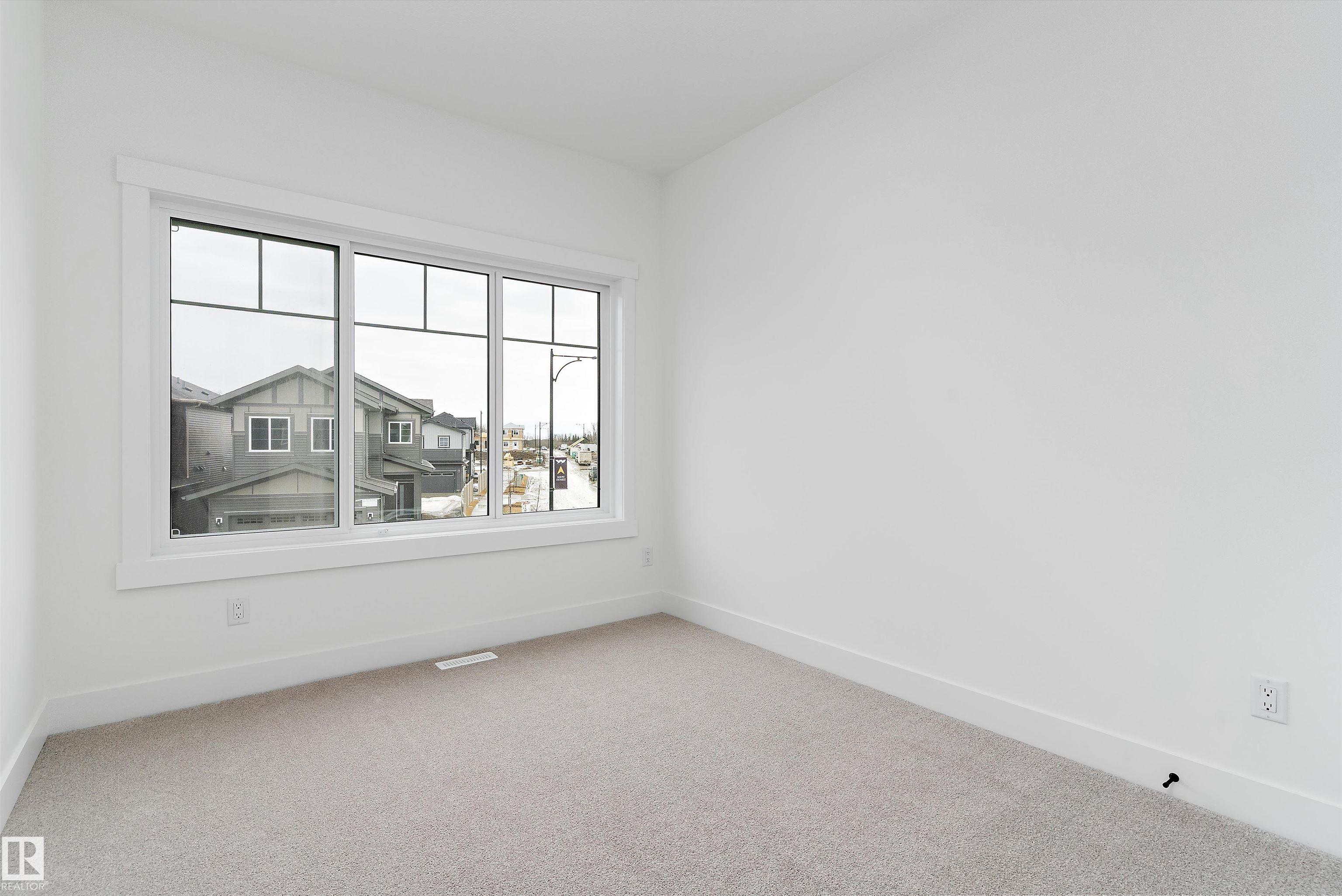 https://zimg.paragon.ice.com/ParagonImages/Property/PM/RAE/225399483/38/0/0/2a7e53ddbc37d9ed1d20a557660ebdbb/1/1784e07f0be405238197ca9e38a5cacc/225399483-2c82a209-beba-43b2-a68a-33fba0b7bb61.JPG
