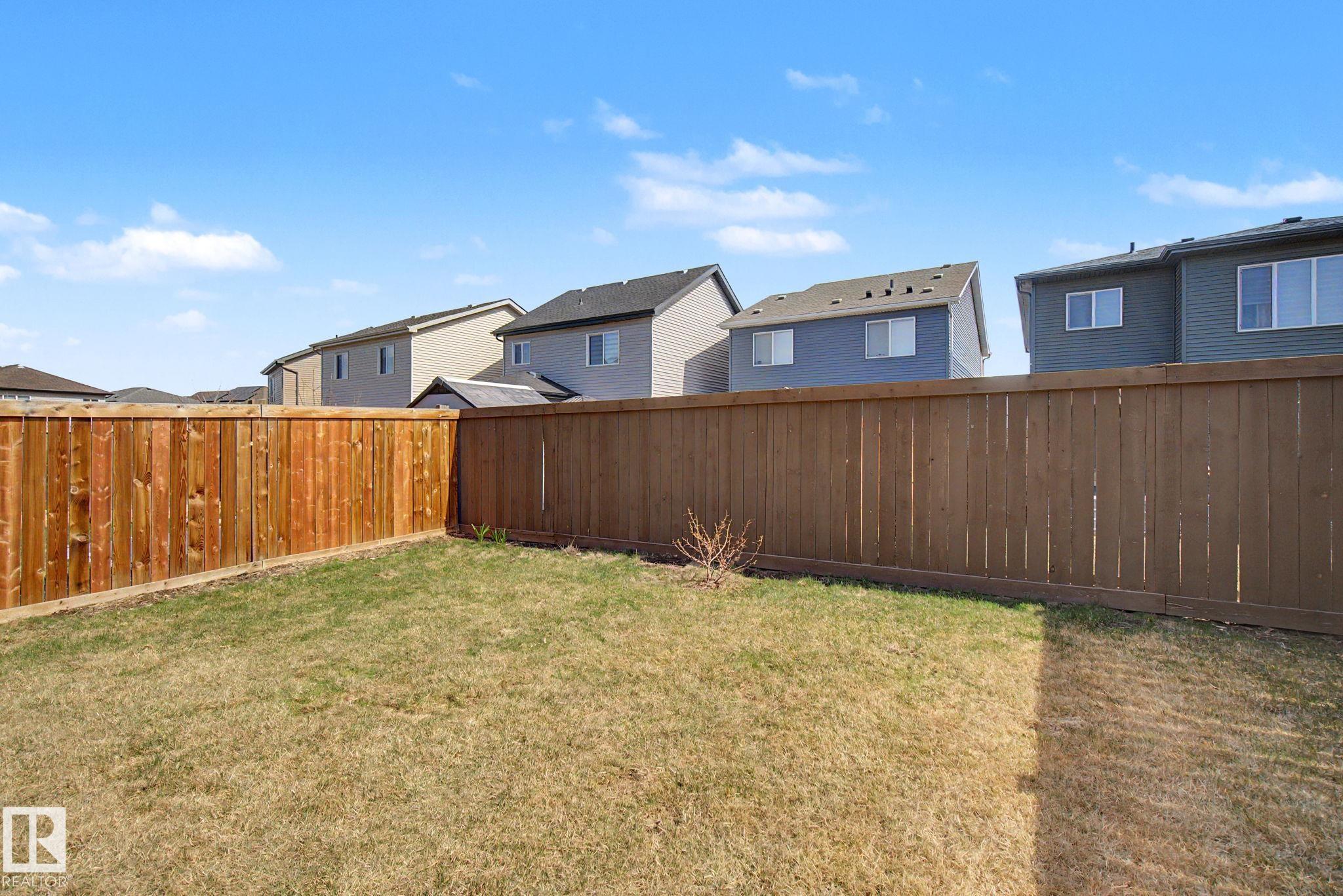 https://zimg.paragon.ice.com/ParagonImages/Property/PM/RAE/225399485/44/0/0/6c0bcf65f61fbf86e108178c5d0e5b30/1/cd14070409ca6a1aef7e5ab7fa9f1b5b/225399485-b1b8bf77-5894-4f80-8dcf-2e3a4c972da1.JPG