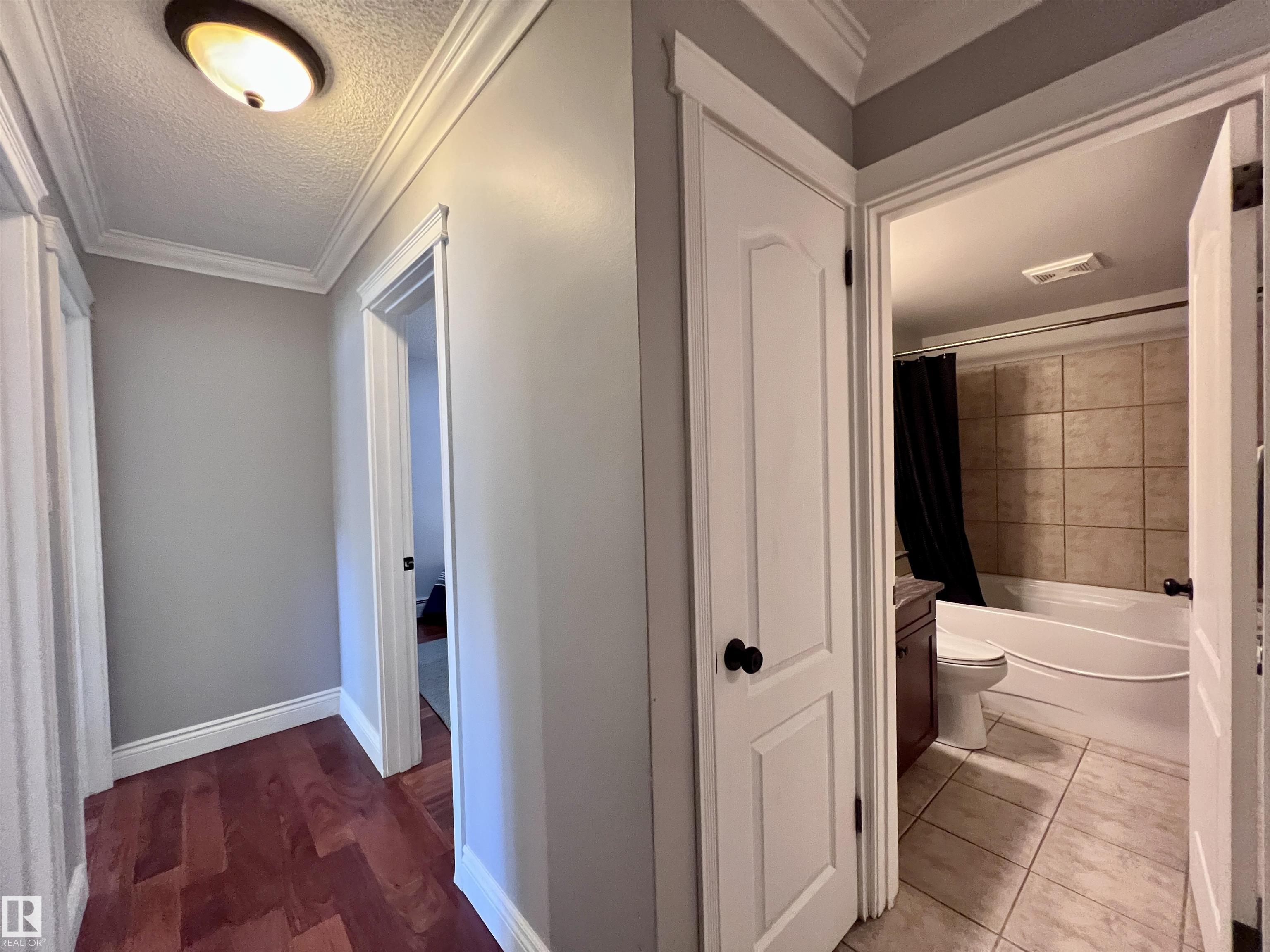 https://zimg.paragon.ice.com/ParagonImages/Property/PM/RAE/225399489/20/0/0/045fd15a51125ef18a9063f7eee9d72d/1/528e3a16b004158a94fb1a9aed745e59/225399489-36aed1d4-1497-4687-9094-969745b12a7a.JPG