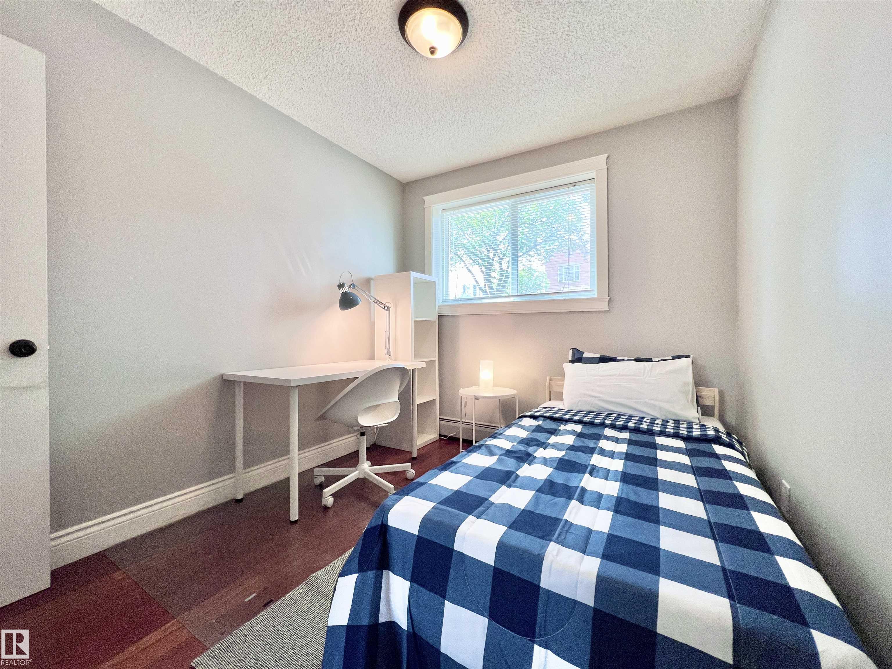 https://zimg.paragon.ice.com/ParagonImages/Property/PM/RAE/225399489/28/0/0/6b68b9fa25fe259ef5f612de0dcb1427/1/528e3a16b004158a94fb1a9aed745e59/225399489-8b4c622e-e2c5-49fe-979f-d3c4bbad9a94.JPG