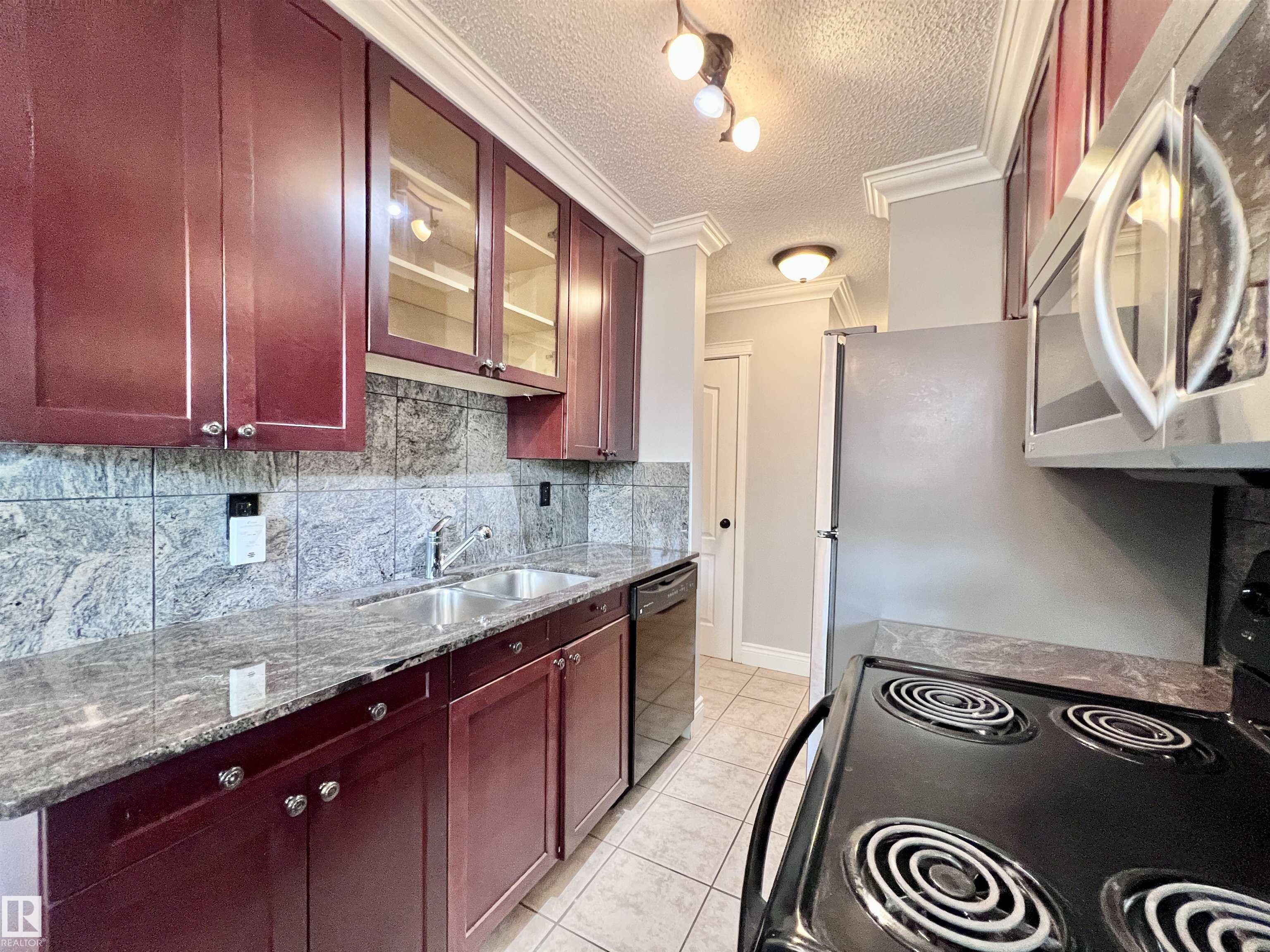 https://zimg.paragon.ice.com/ParagonImages/Property/PM/RAE/225399489/8/0/0/5569aa802167ec4e71a016d1fea14694/1/528e3a16b004158a94fb1a9aed745e59/225399489-dc5a0c7c-c413-4bc4-9c5b-301d31f3d902.JPG