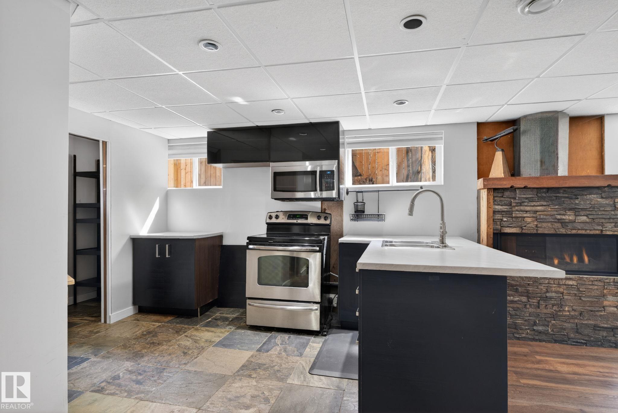 Photo 37 at 10409 83 Street NW, Forest Heights, Edmonton