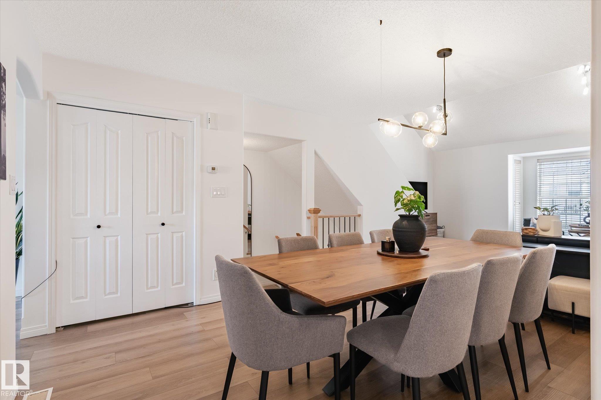https://zimg.paragon.ice.com/ParagonImages/Property/PM/RAE/225399497/11/0/0/5358f224eda4ac54fc9364dd98231170/1/4a3bbadcefdb05ad957cd75f3866c686/225399497-95e4992a-02dc-46e1-8fa0-efd414b5a641.JPG