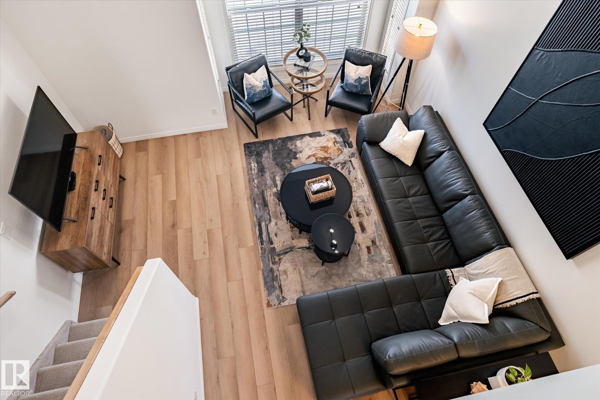 https://zimg.paragon.ice.com/ParagonImages/Property/PM/RAE/225399497/14/0/0/9d50b50a1d01af790dd154830a44166e/1/4a3bbadcefdb05ad957cd75f3866c686/225399497-11d2507b-1104-4e0c-8e5f-652a439d4318.JPG