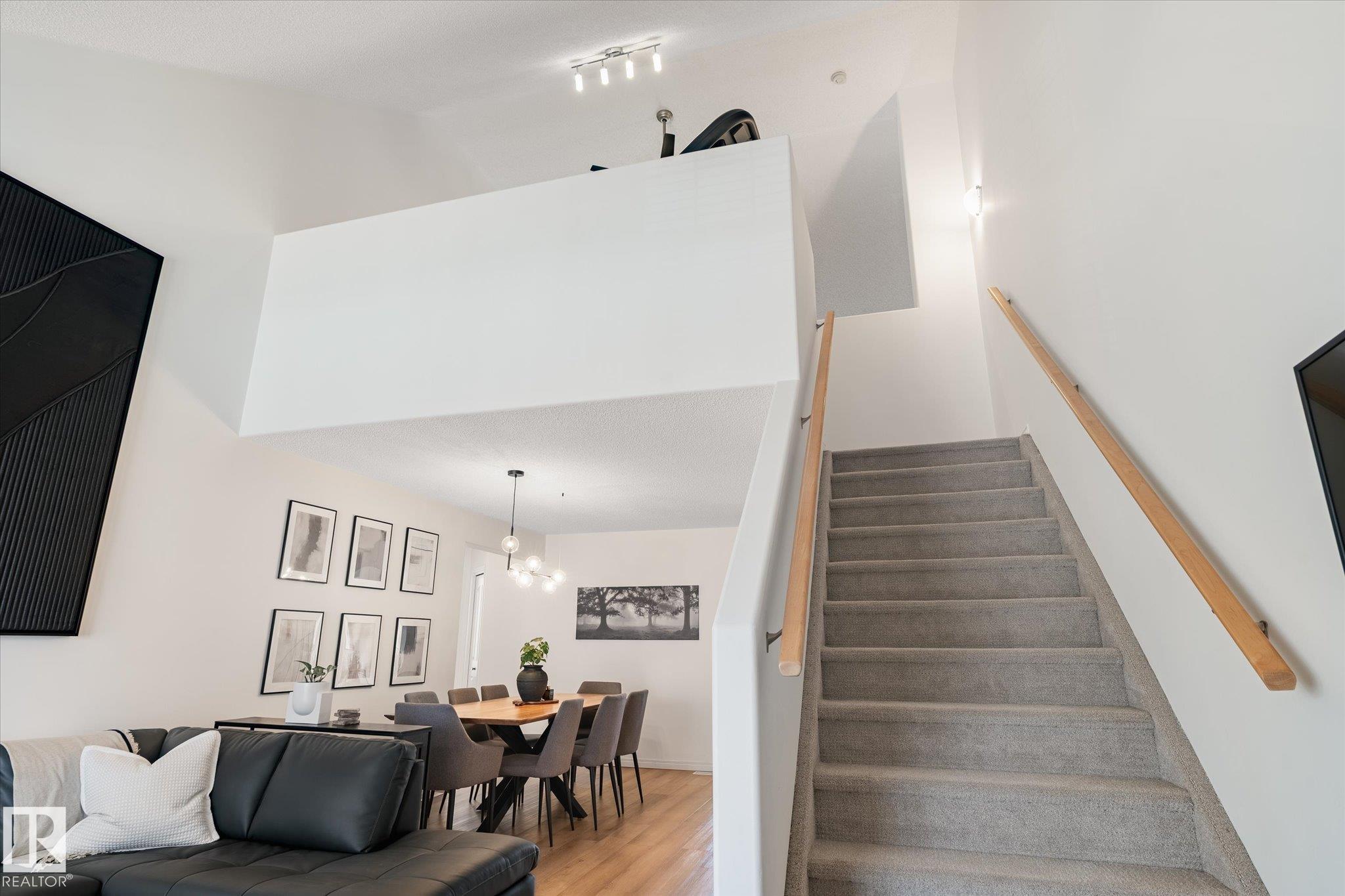 https://zimg.paragon.ice.com/ParagonImages/Property/PM/RAE/225399497/33/0/0/47b36cb8101dffacac76231db141ee8f/1/4a3bbadcefdb05ad957cd75f3866c686/225399497-301dc29a-7dbb-4ab1-ae6c-e1e455ab585b.JPG