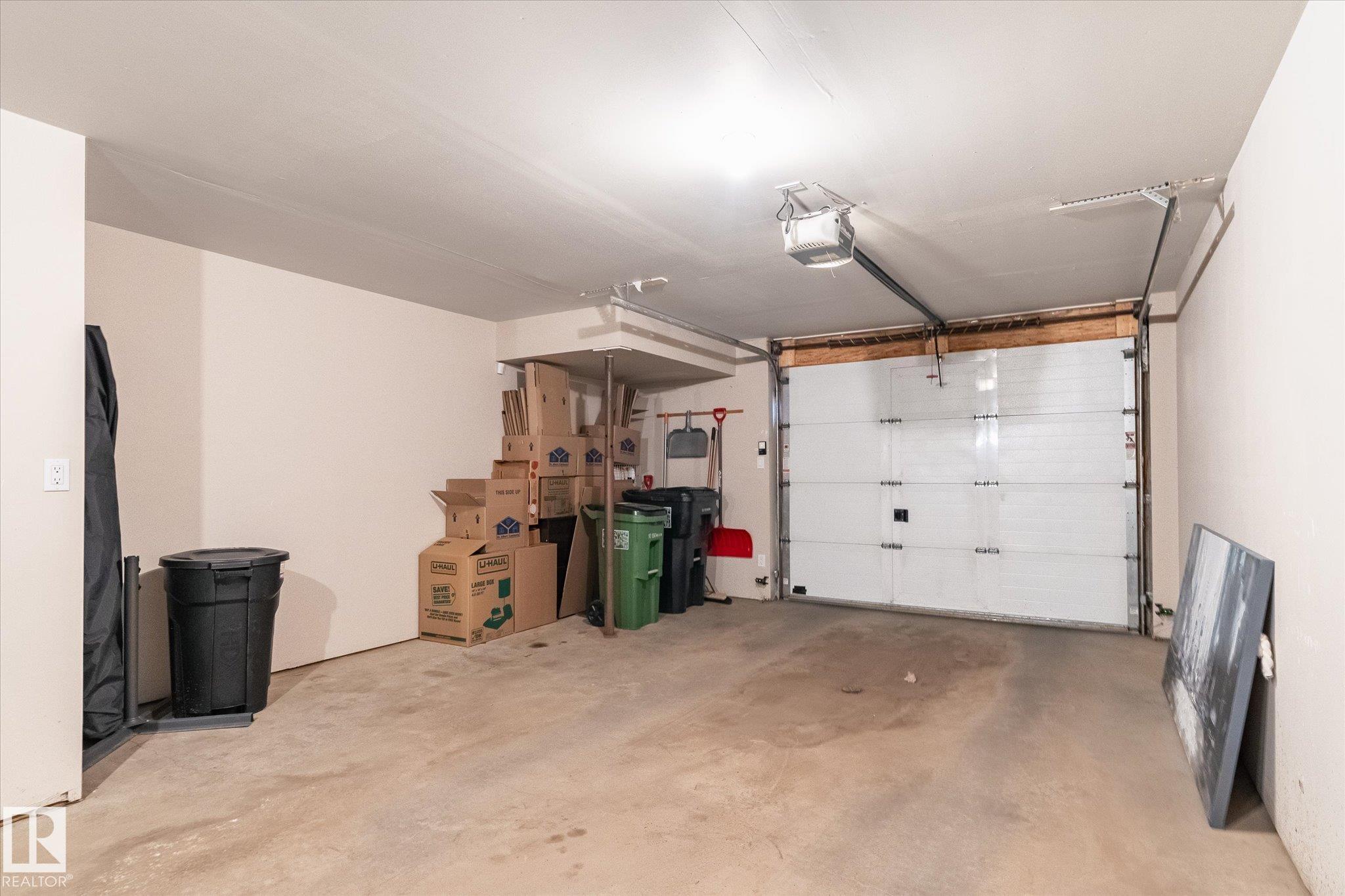 https://zimg.paragon.ice.com/ParagonImages/Property/PM/RAE/225399497/41/0/0/e461fc3e186d30a745a496d68b0151df/1/4a3bbadcefdb05ad957cd75f3866c686/225399497-4bdd213f-4fc9-4f54-ad69-3bc8ec4b9ac5.JPG