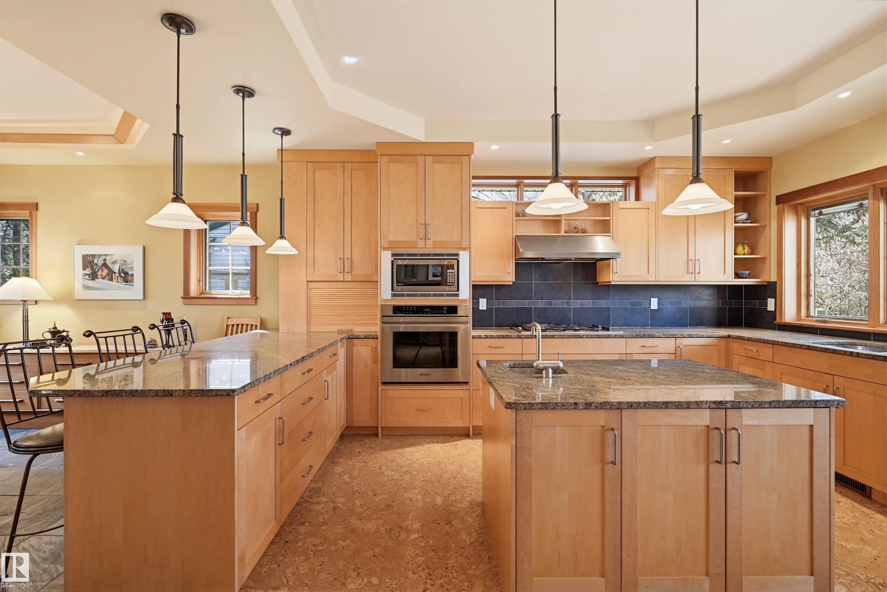 Photo 18 at 9212 118 Street NW, Windsor Park, Edmonton