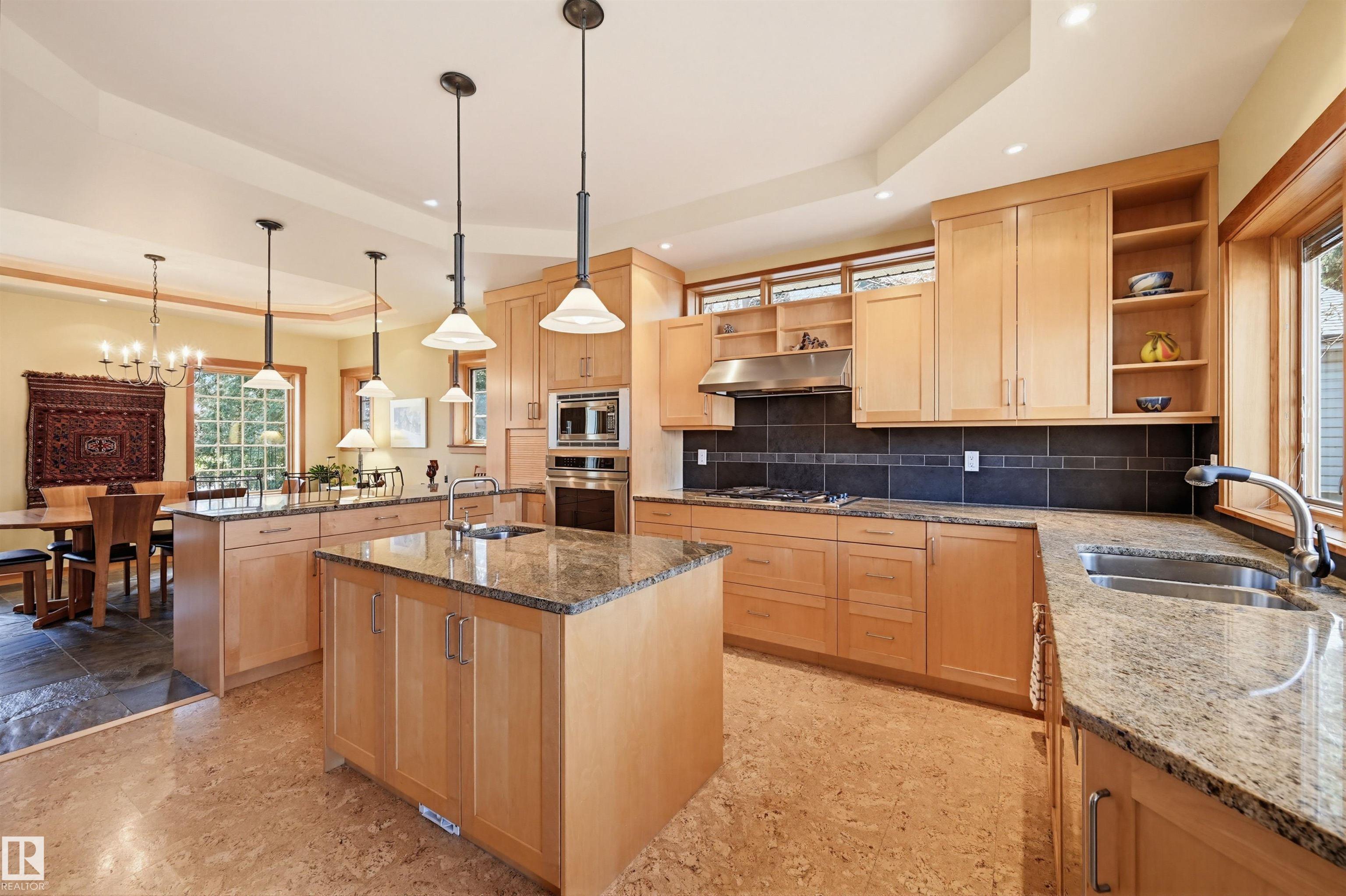 Photo 19 at 9212 118 Street NW, Windsor Park, Edmonton