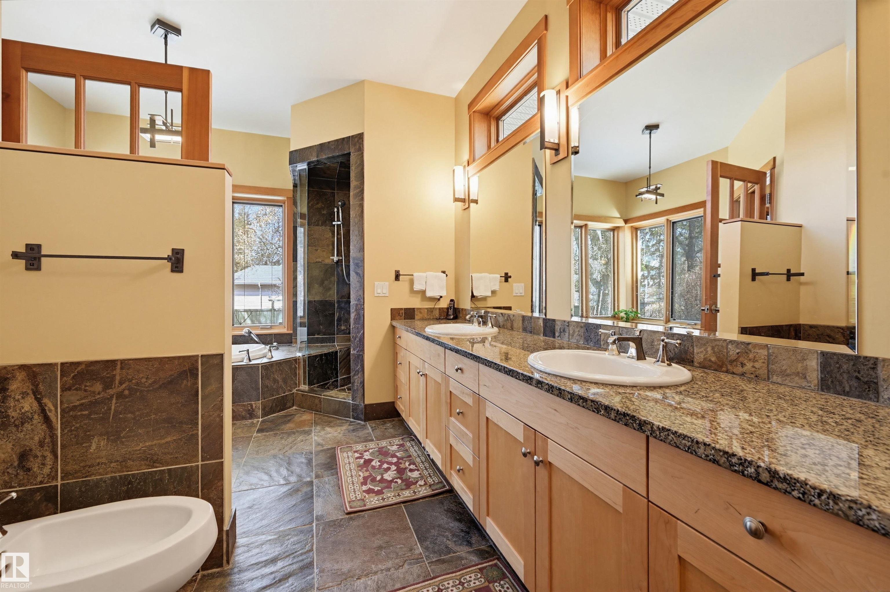 Photo 34 at 9212 118 Street NW, Windsor Park, Edmonton