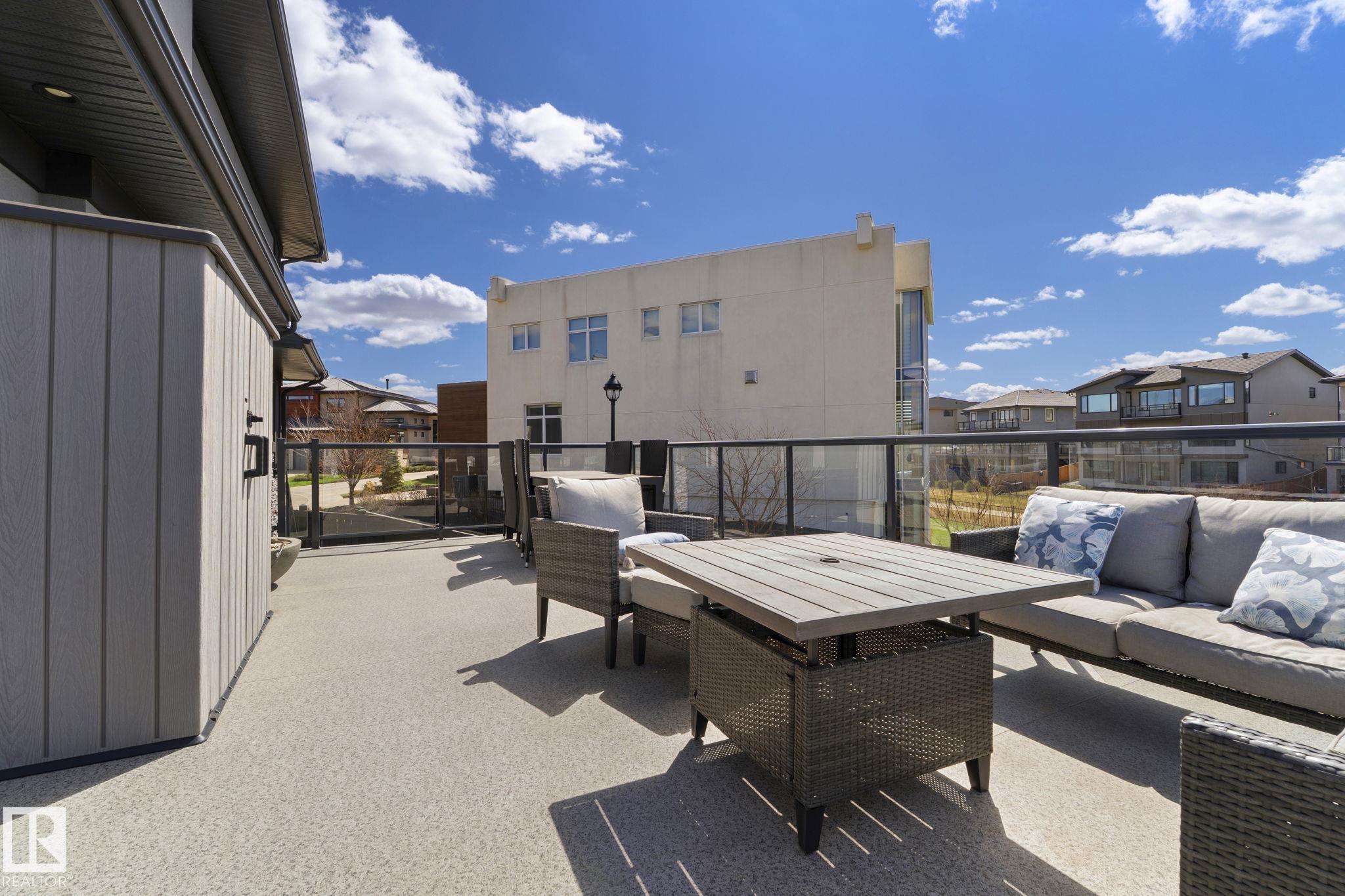 https://zimg.paragon.ice.com/ParagonImages/Property/PM/RAE/225399500/21/0/0/5d8988961c6eacf15963b960c3cd1d9e/1/1255bef94e8612c55594df34b0ed475f/225399500-4d0d2622-130e-4b5d-abaa-c6a56da110e3.JPG