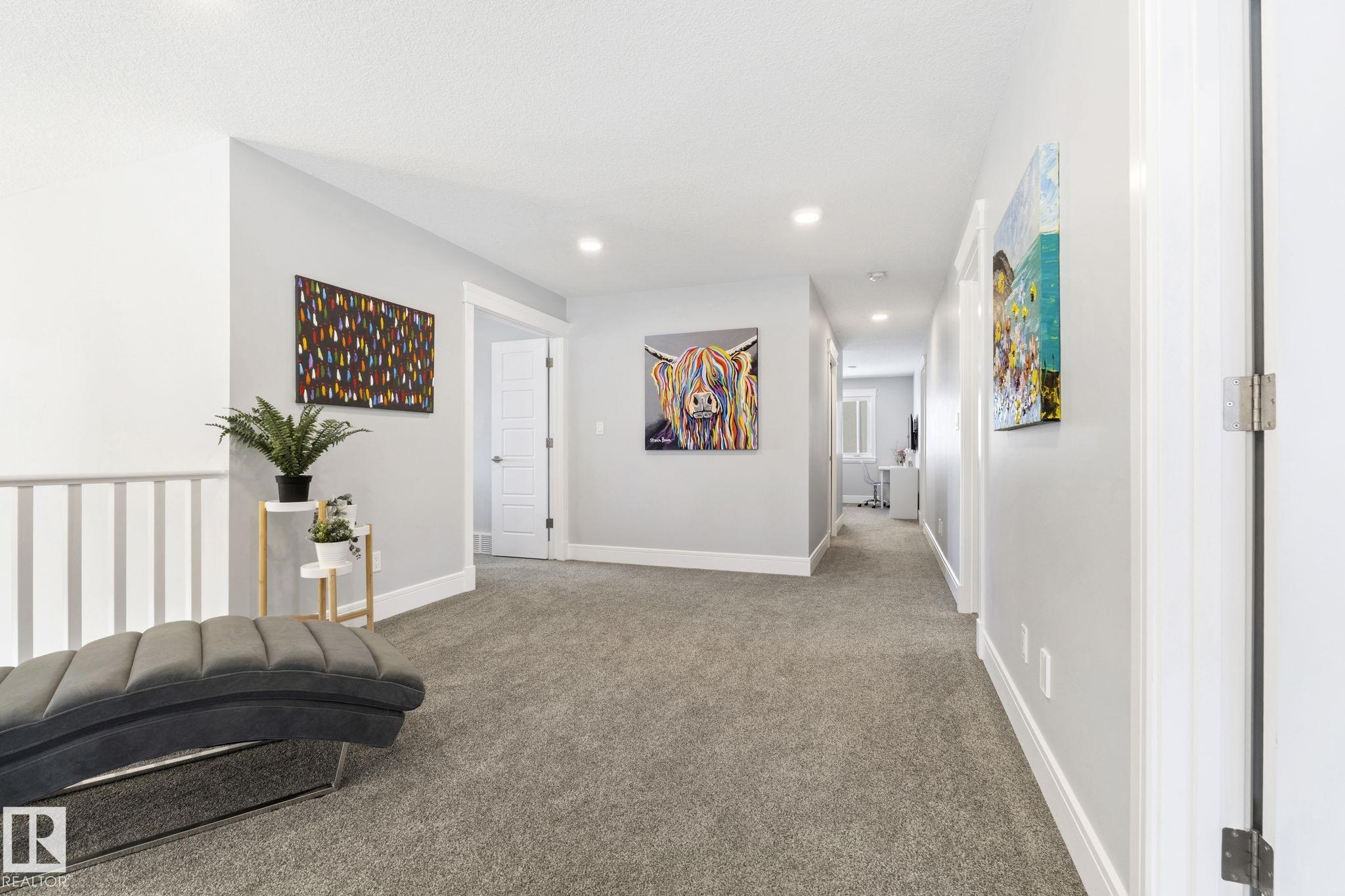 https://zimg.paragon.ice.com/ParagonImages/Property/PM/RAE/225399500/25/0/0/f64d6103444ce08b52ab1d7626b6f356/1/1255bef94e8612c55594df34b0ed475f/225399500-47b1d4aa-7873-4ee0-ade6-3e02fcf7dec2.JPG
